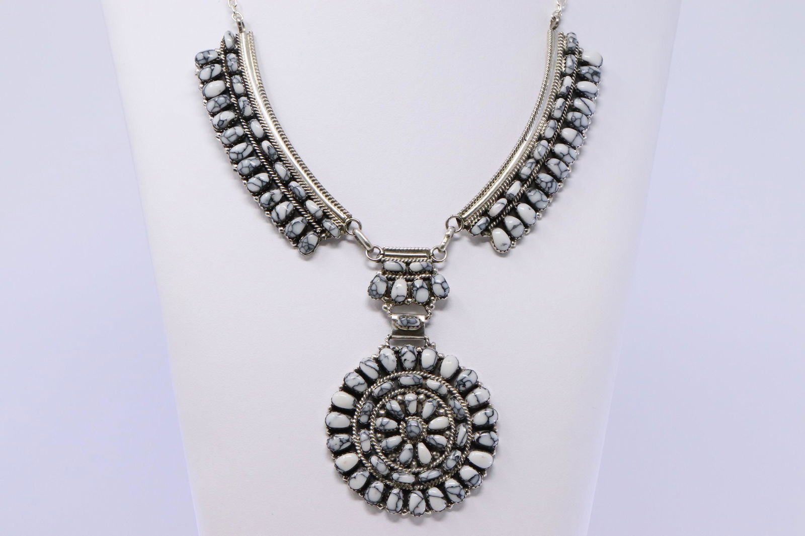 Native American Navajo Handmade Sterling Silver White (1 of 5)