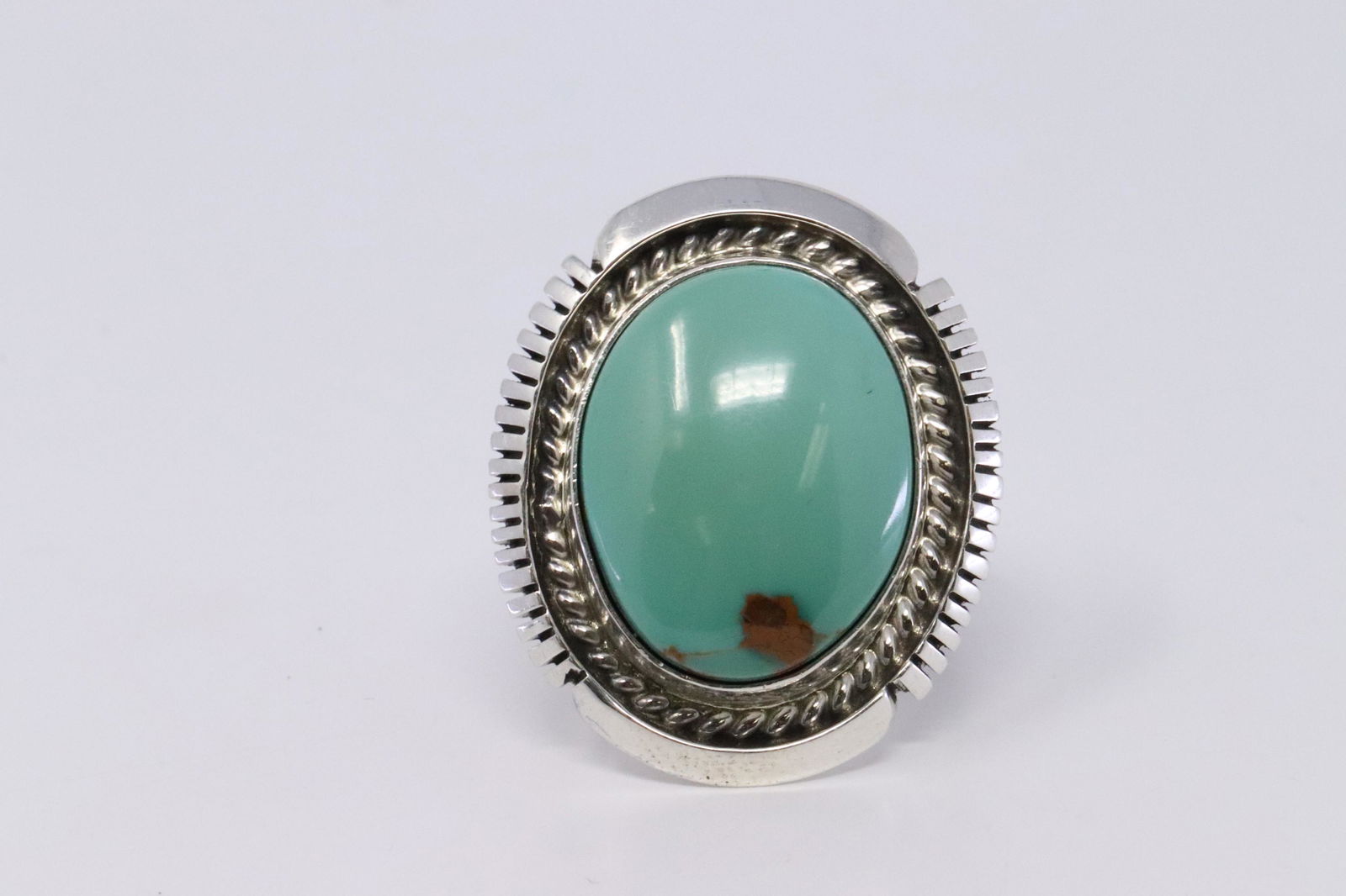 Navajo Handmade Sterling Silver Kingman Turquoise Ring (1 of 4)