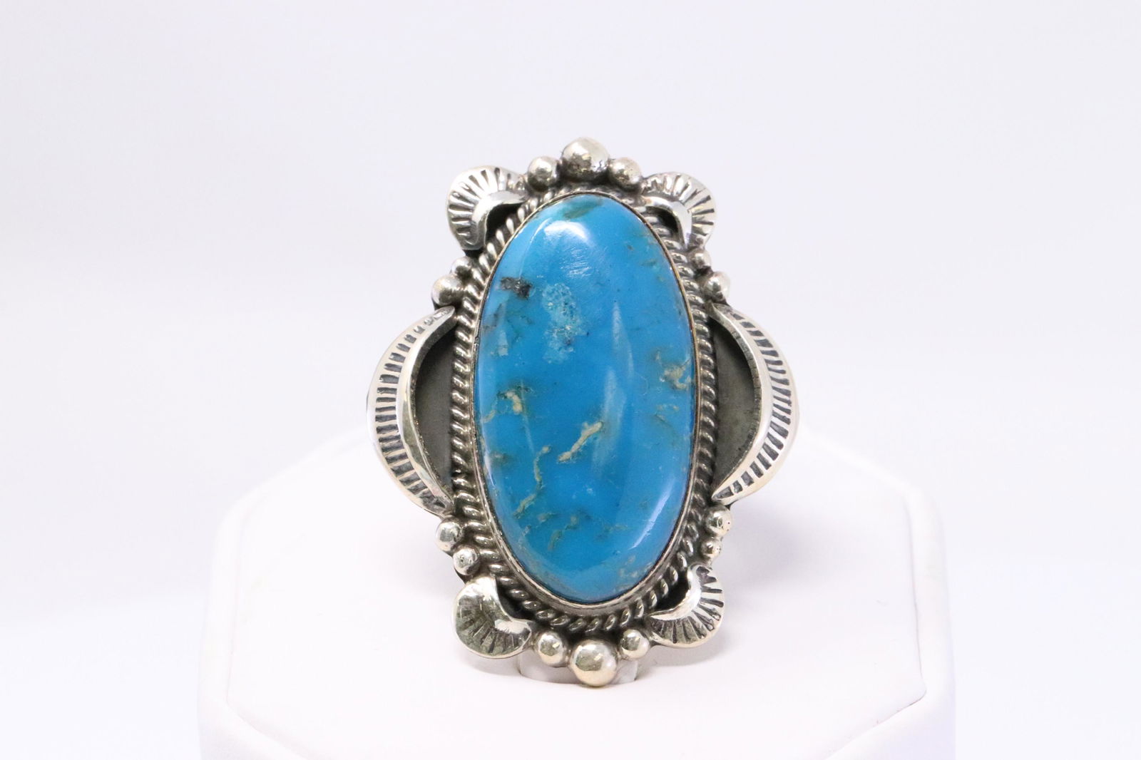 Native American Navajo Handmade Kingman Turquoise Ring (1 of 3)