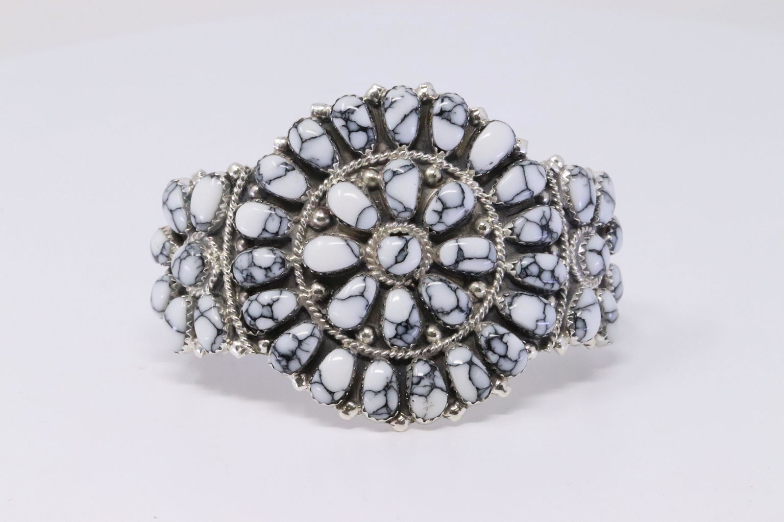 Native American Navajo Handmade Sterling Silver (1 of 5)