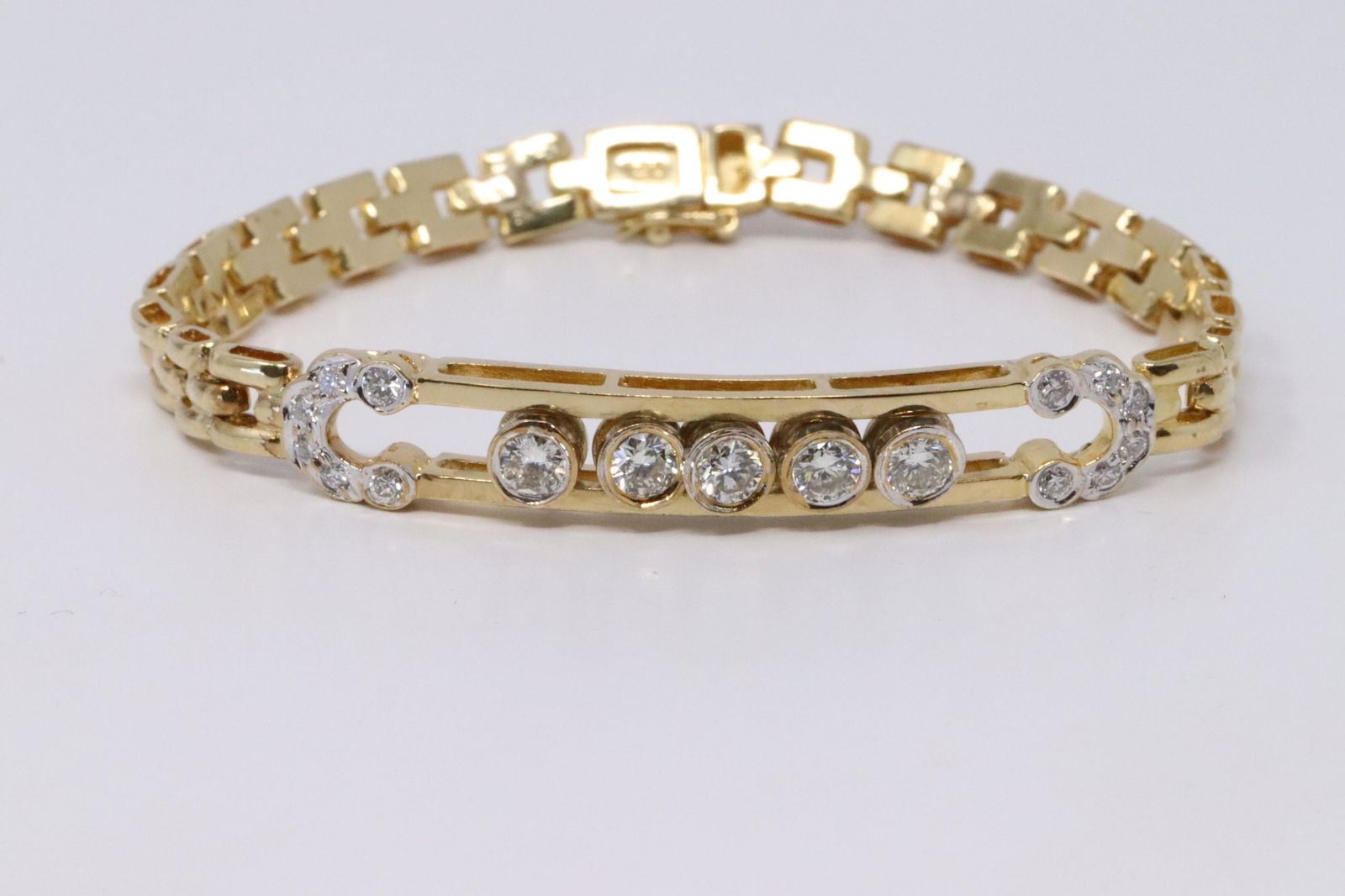18KT Ladies Diamond Bracelet (1 of 7)