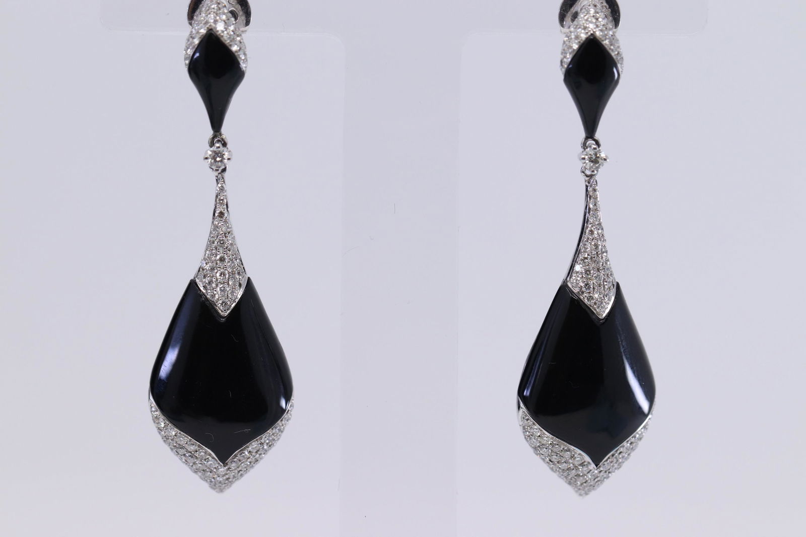 18Kt White Gold Diamond Earrings (1 of 4)