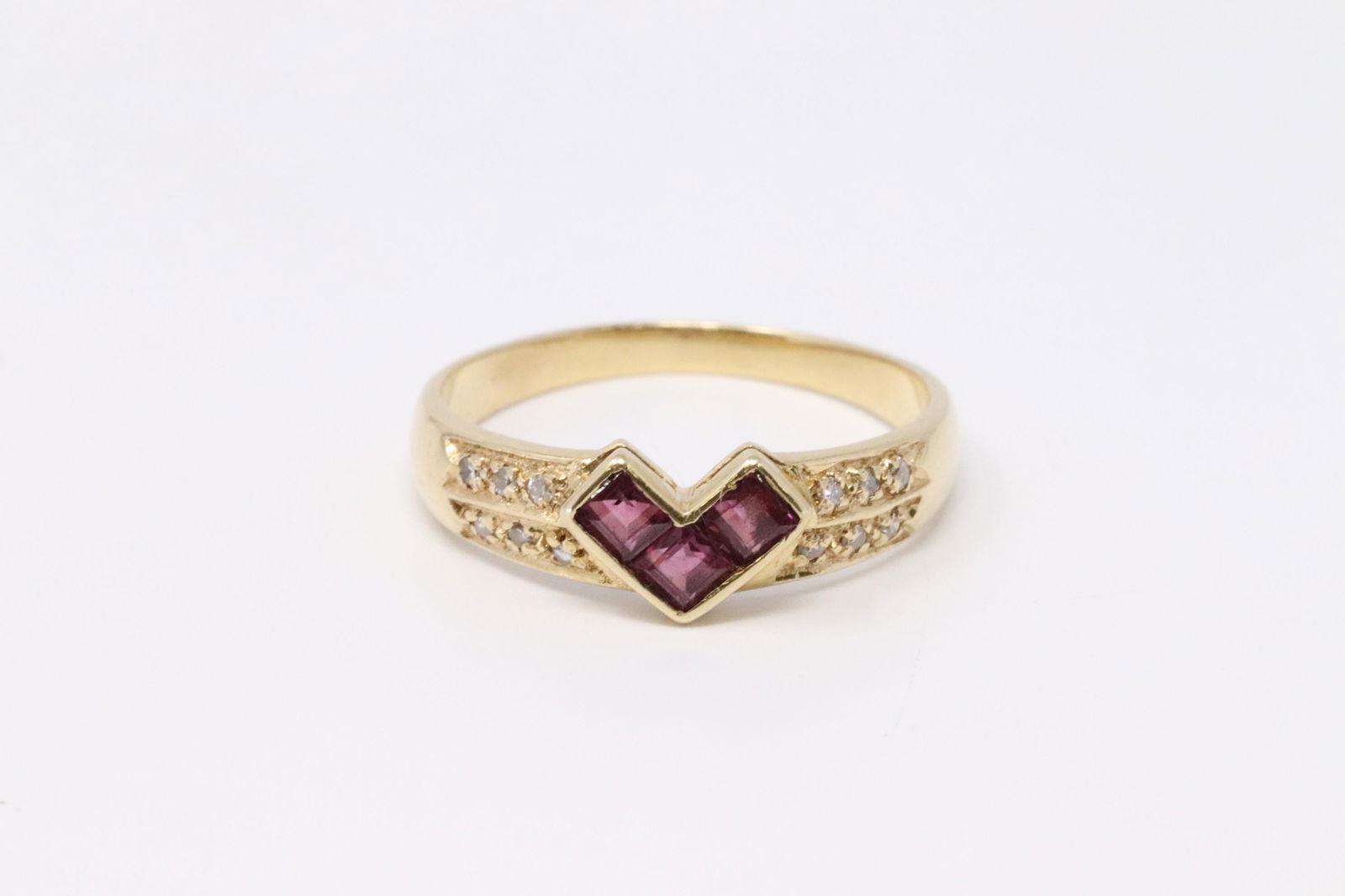 14KT Diamond/Ruby Ring (1 of 4)