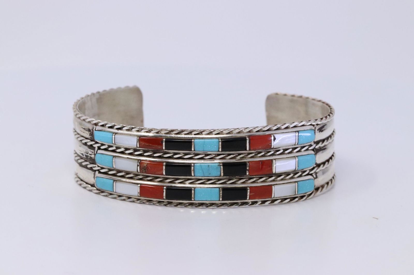 Native American Zuni Handmade Sterling Silver (1 of 4)
