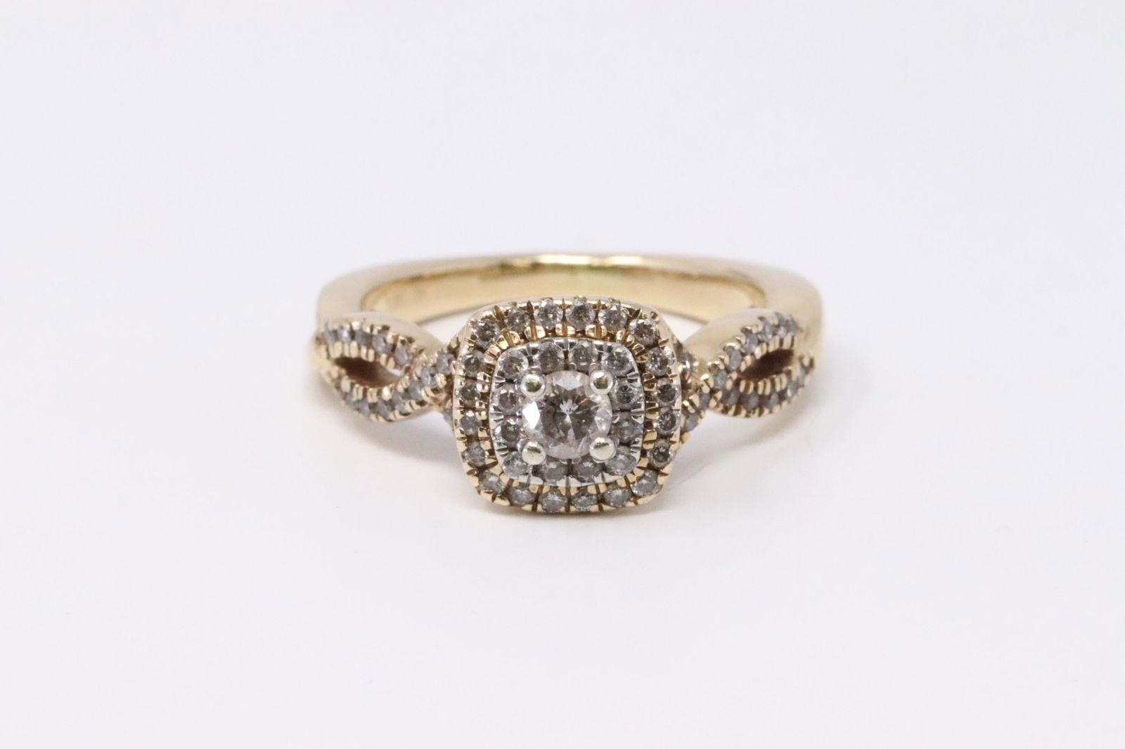 Ladies Modern Diamond Ring (1 of 4)