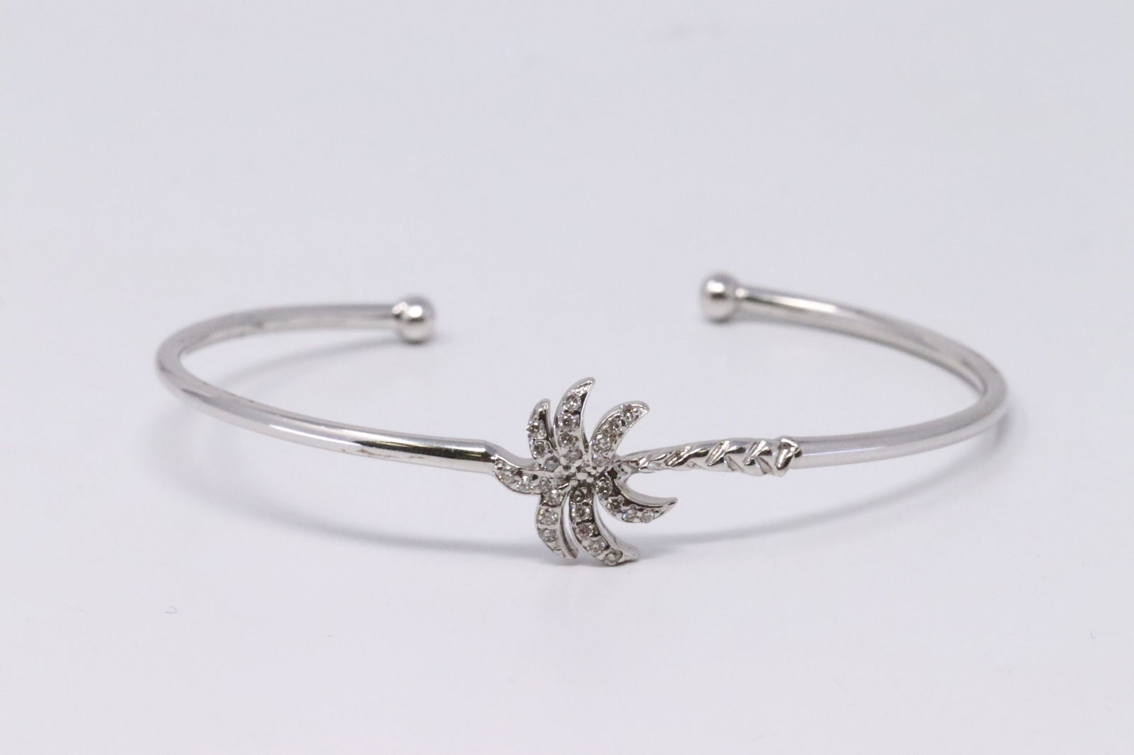 14KT Diamond Palm Tree Bangel. (1 of 4)