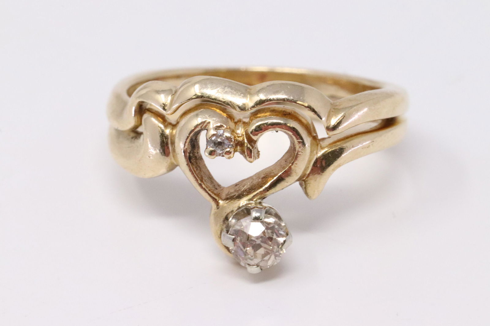 14KT Yellow Gold Vintage Diamond Heard Ring (1 of 5)