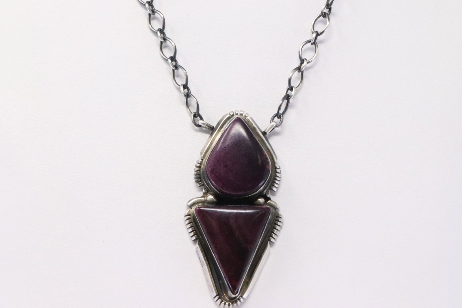 Native American Handmade Sterling Silver Navajo Purple: This is a Native American Handmade Sterling Silver Navajo Purple Spiny Oyster Necklace By Randy Billy. Necklace length is 18.00".