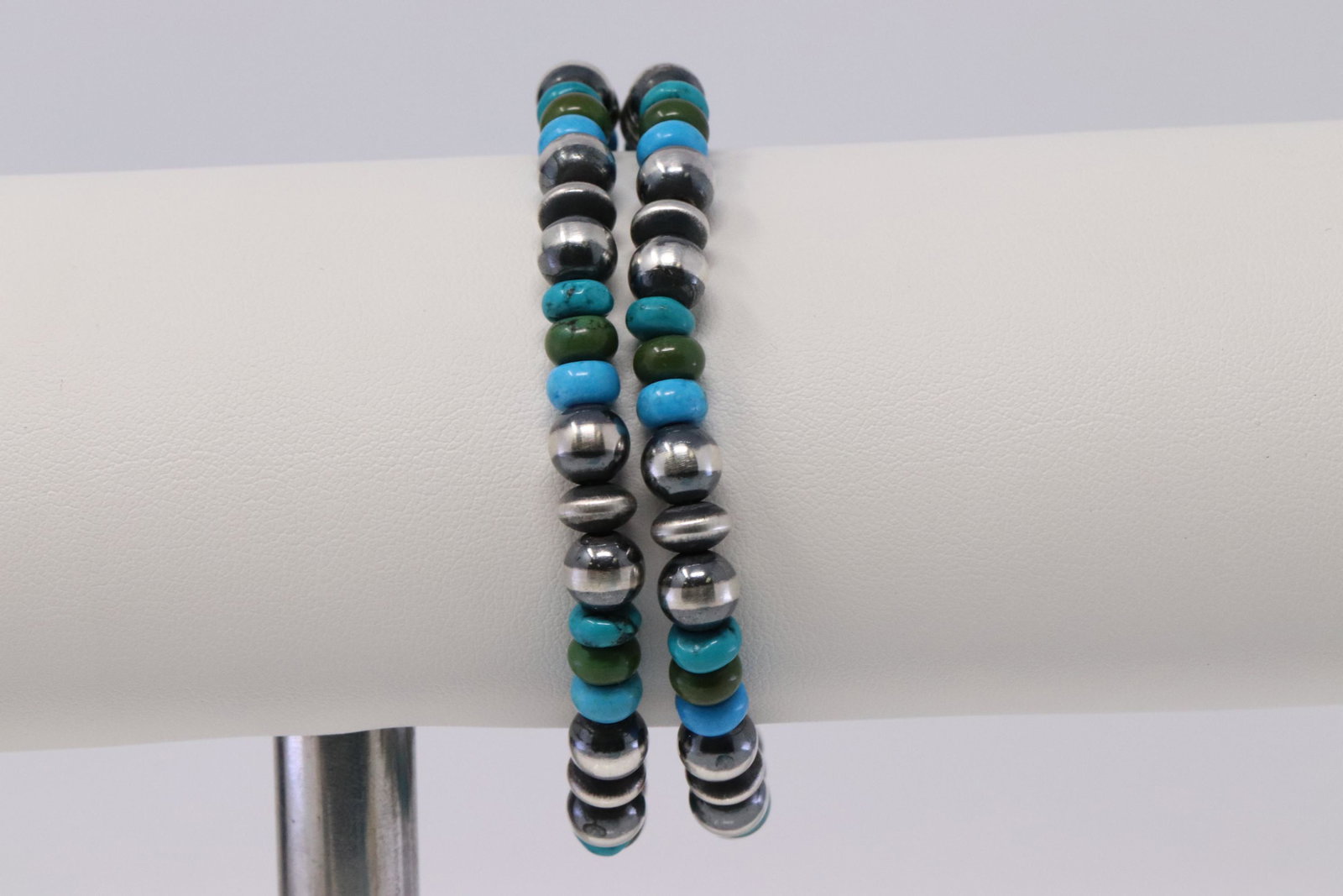Native American Navajo Pearl Beaded Turquoise Set: This is a Native American Navajo Pearl Beaded Turquoise Set Bracelet By Valerie Morgan