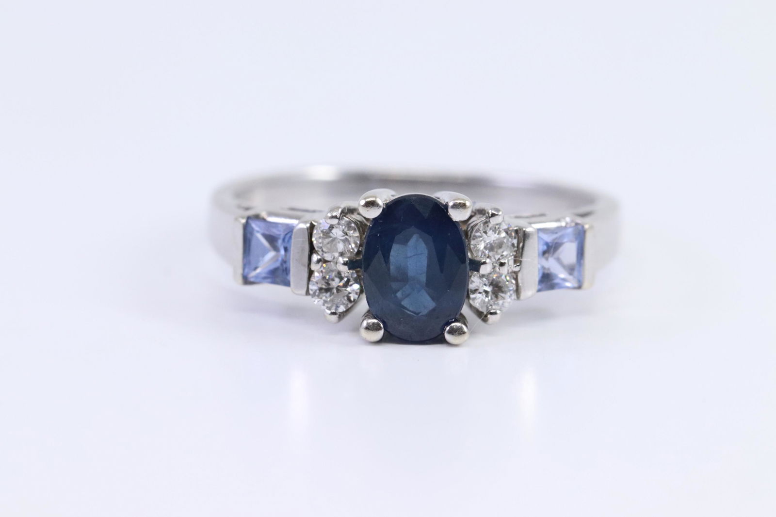 14Kt Sapphire | Diamond Ring (1 of 4)