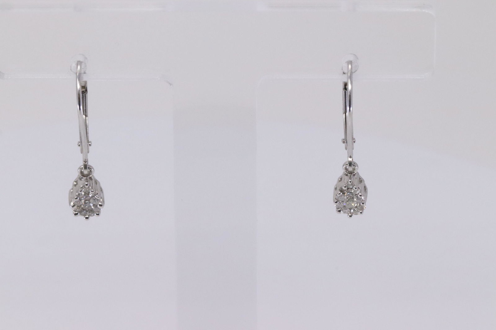 14KT Ladies diamonds earrings (1 of 3)