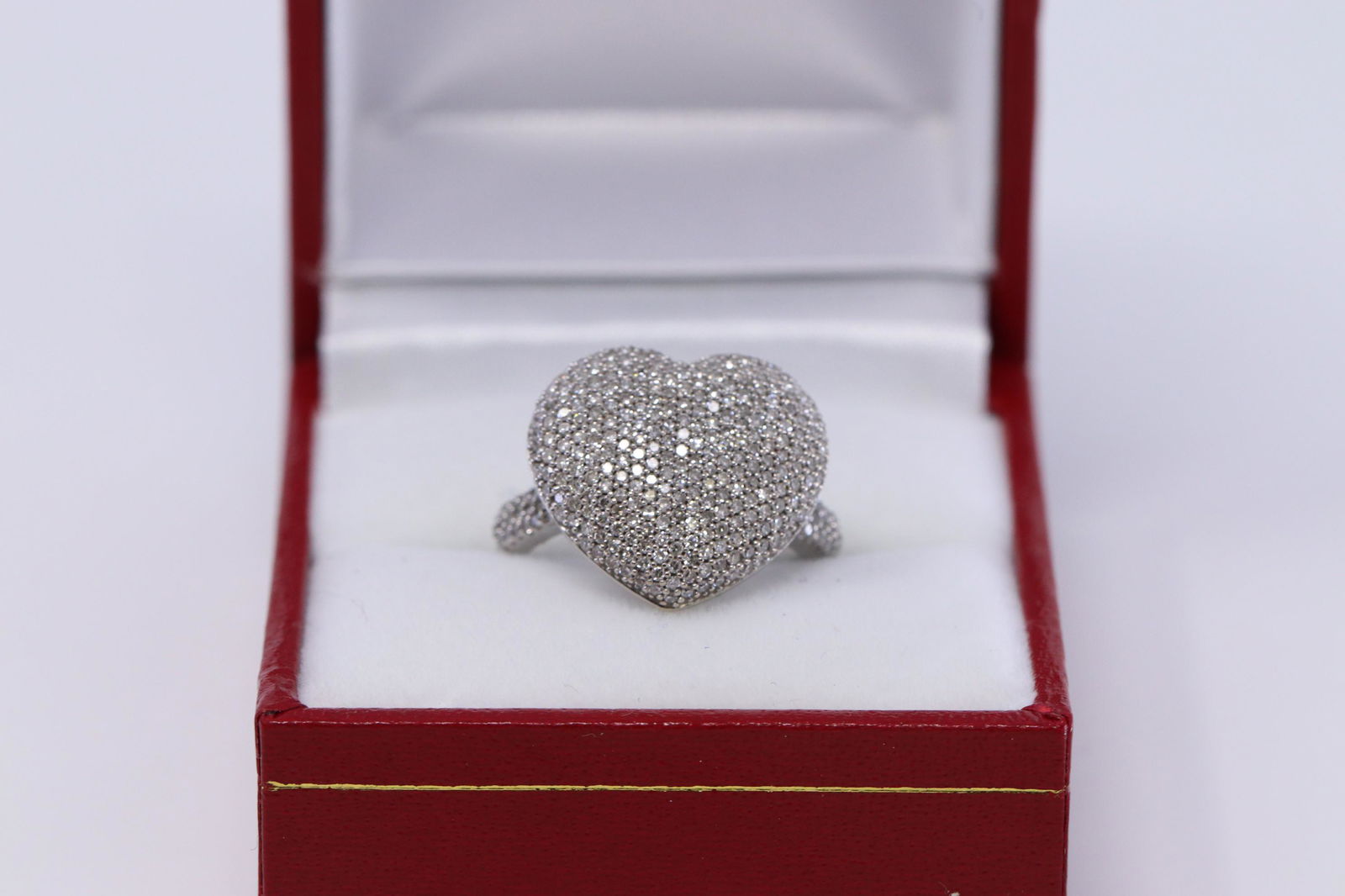14Kt White Gold Diamonds Heart Ring (1 of 3)