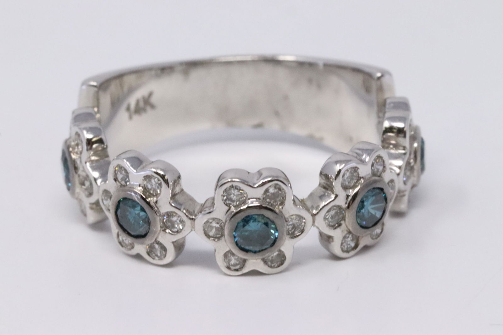 14k Daisy's ring Diamonds (1 of 6)