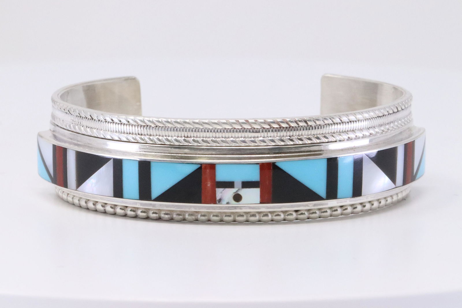 Native American Zuni Handmade Sterling Silver (1 of 5)