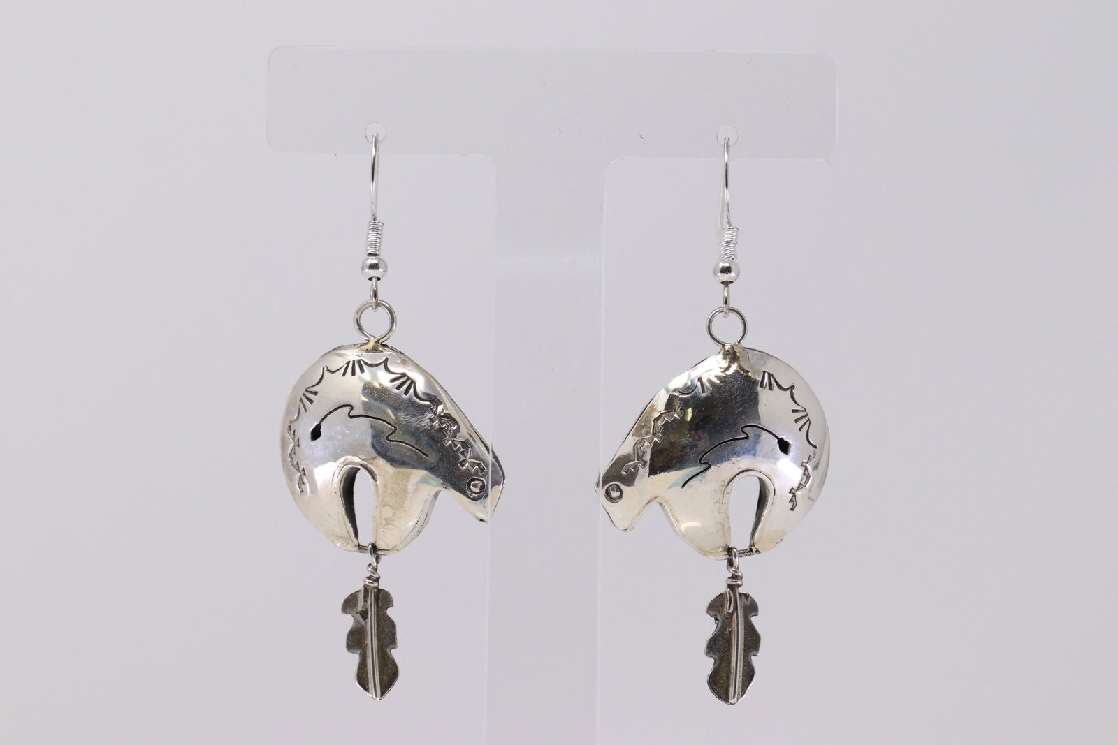 Native American Navajo Handmade Sterling Silver: This is Native American Navajo Handmade Sterling Silver Dangling Earring's By Jeff Henio.