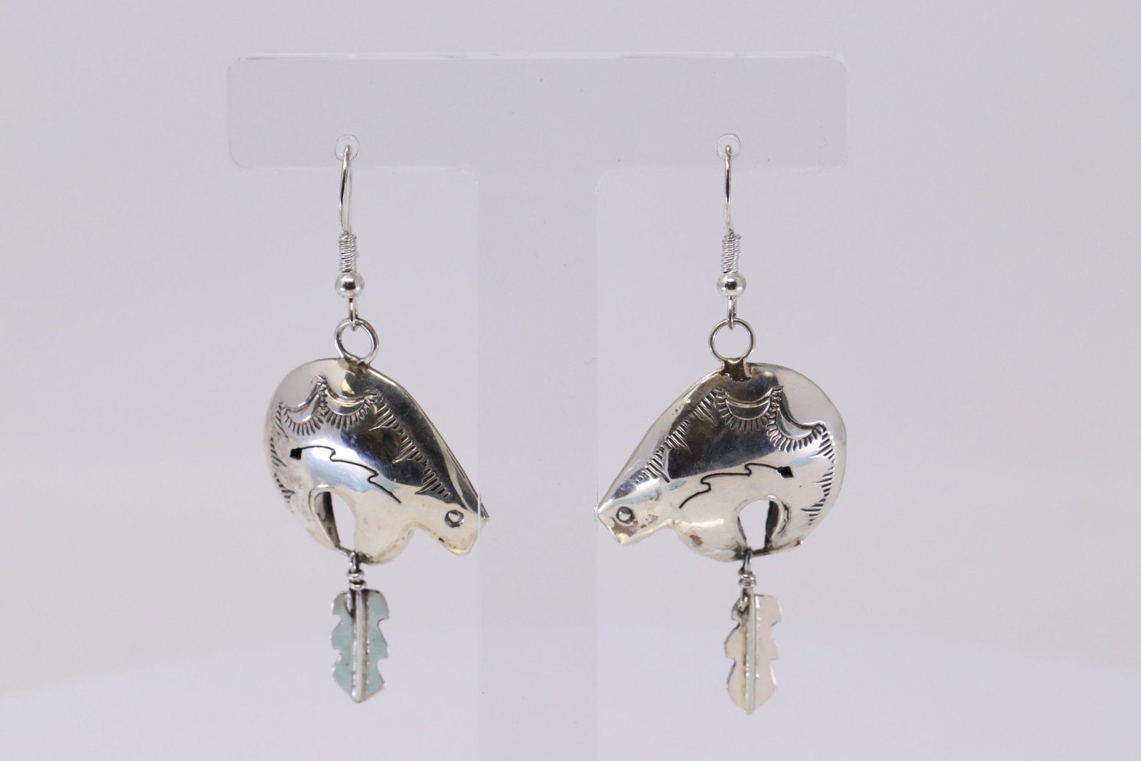 Native American Navajo Handmade Sterling Silver: This is a Native American Navajo Handmade Sterling Silver Dangling Earring's By Jeff Henio.