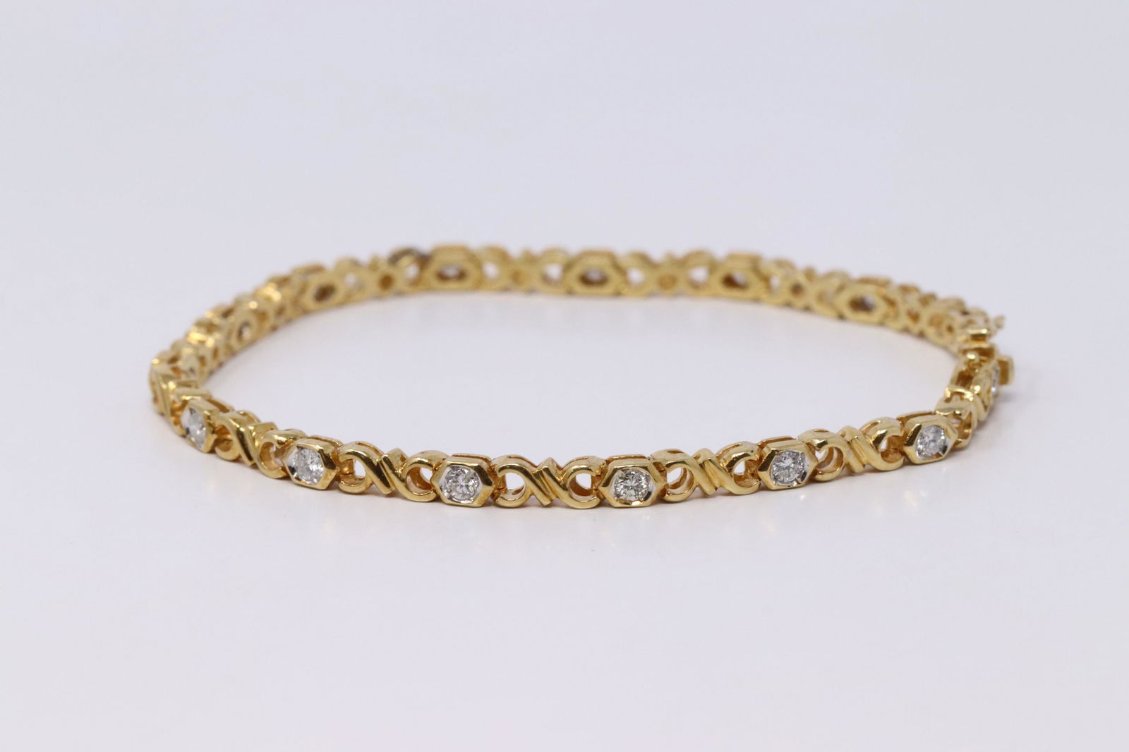18Kt Yellow Gold Diamond Bracelet (1 of 3)