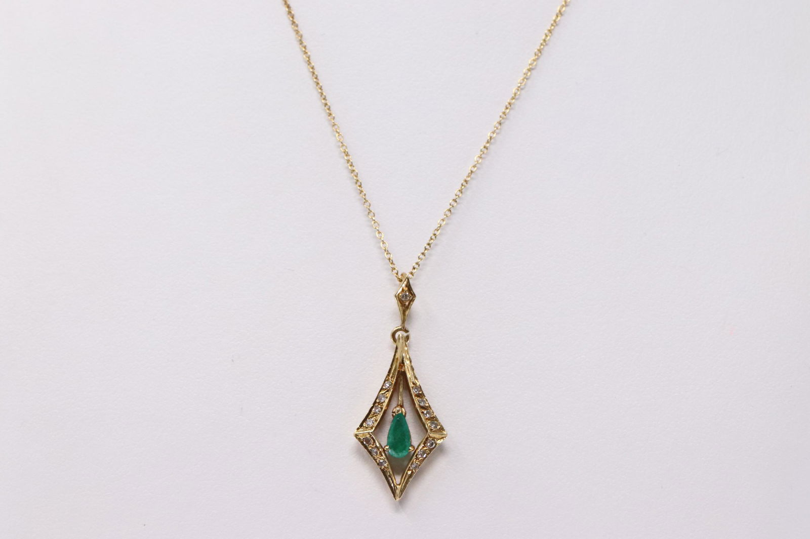 18Kt Vintage/Art Deco Diamond | Emerald Necklace (1 of 4)