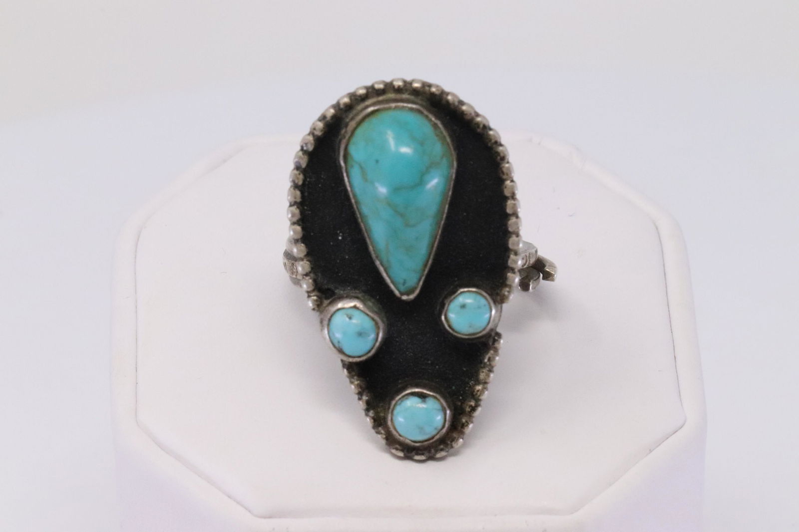 Vintage Pawn Turquoise Ring (1 of 4)