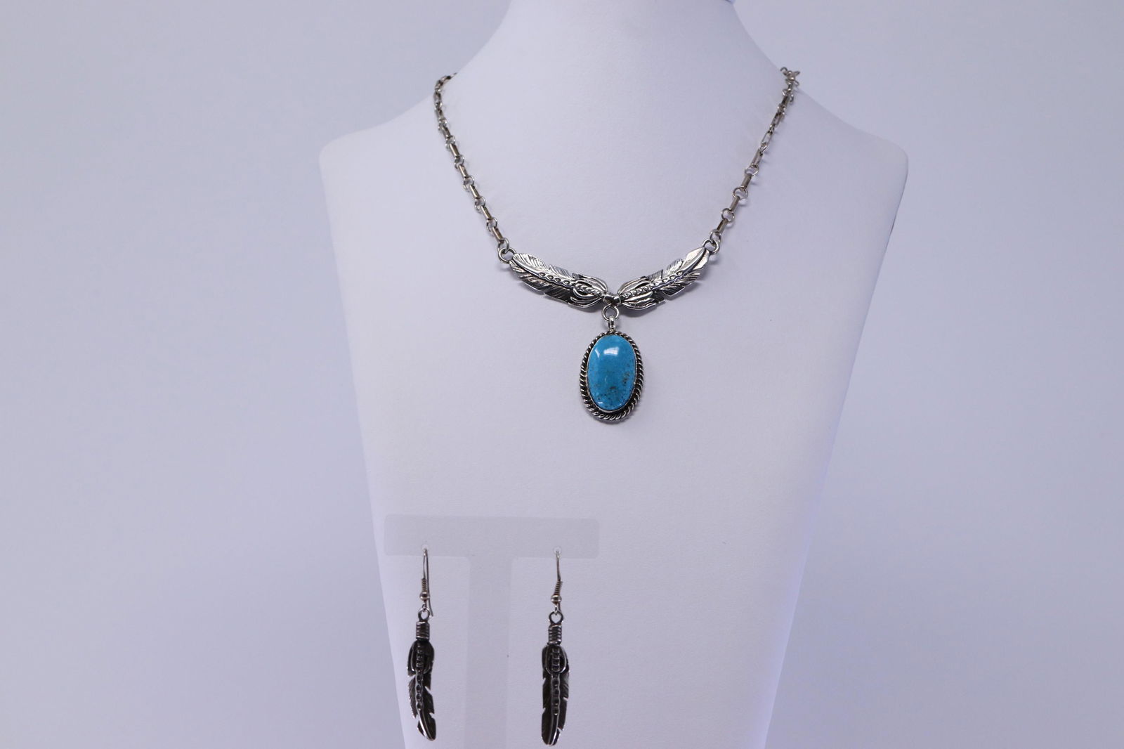 Native American Navajo Handmade Turquoise Necklace & (1 of 5)