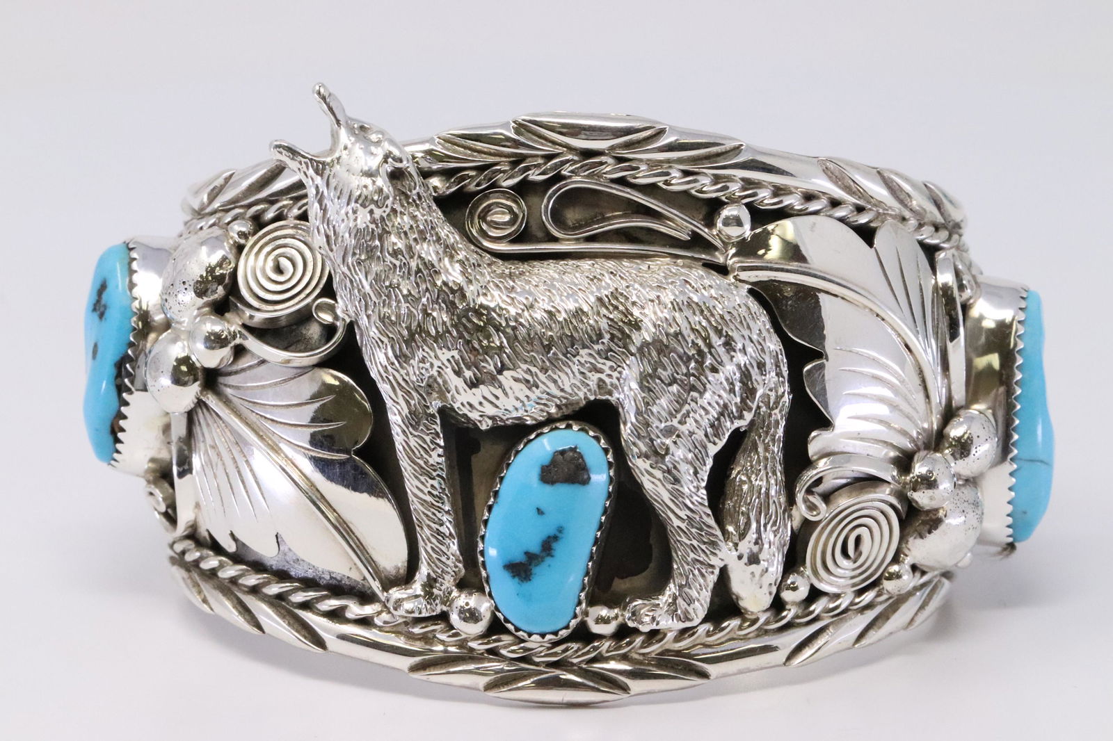 Native American Navajo Sterling Silver Turquoise Wolf (1 of 5)
