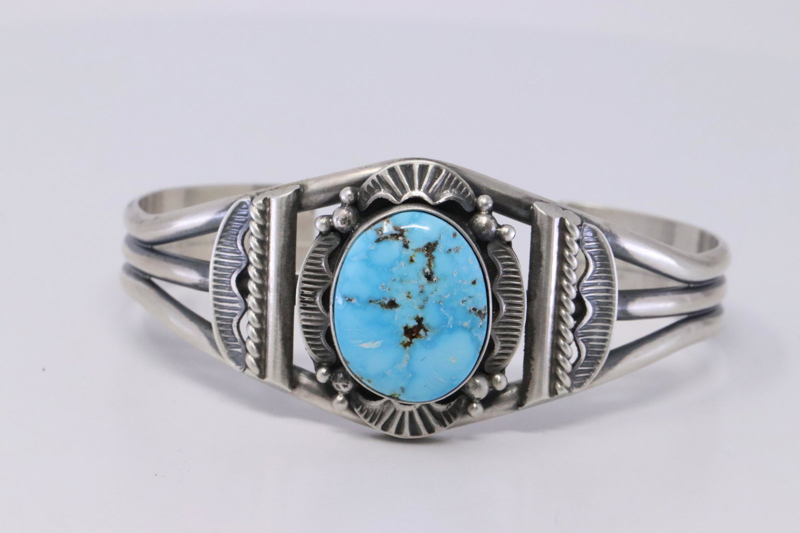 Native American Navajo Handmade Sterling Silver Kingman: This is Native American Navajo Handmade Sterling Silver Kingman Turquoise Bracelet By Mary Ann Spencer.