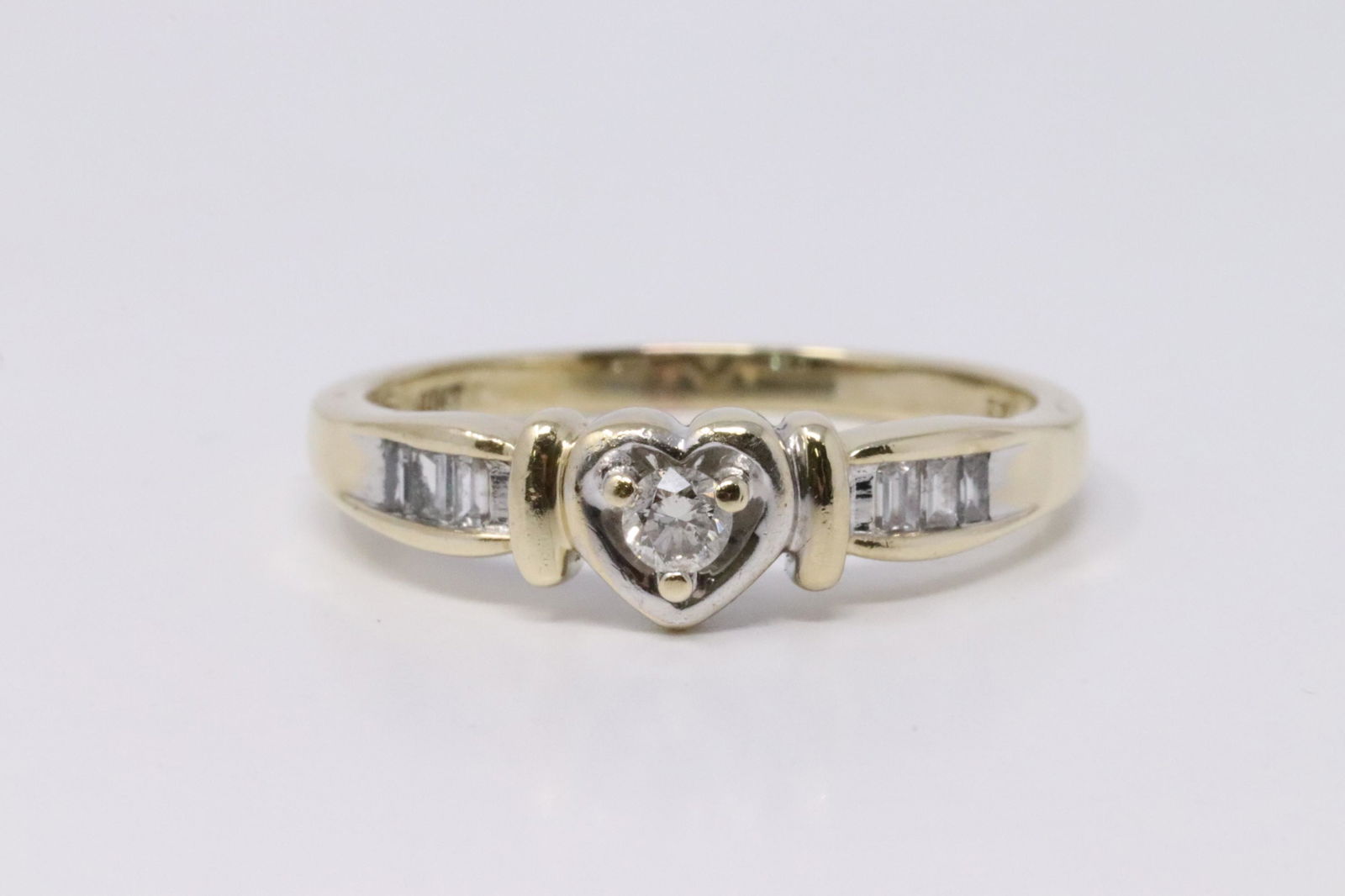 Yellow Gold Heart Diamond Ring. (1 of 4)