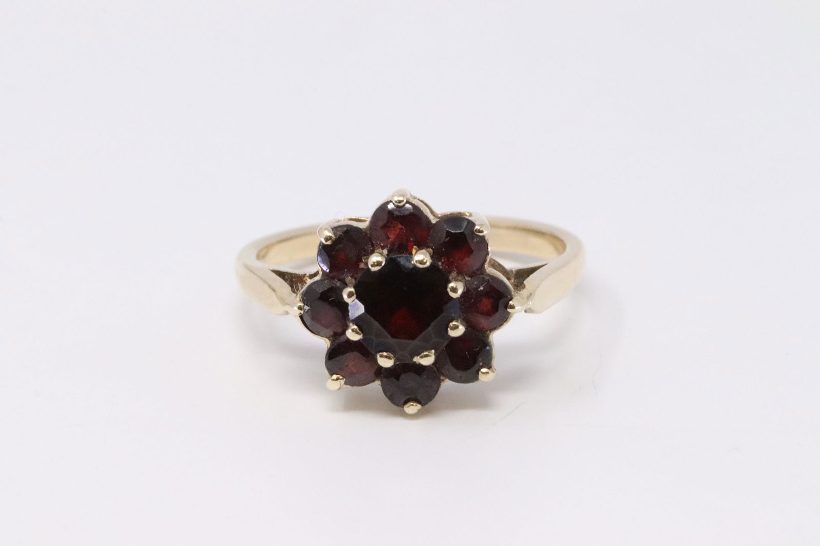 14Kt Vintage Garnet Ring (1 of 5)