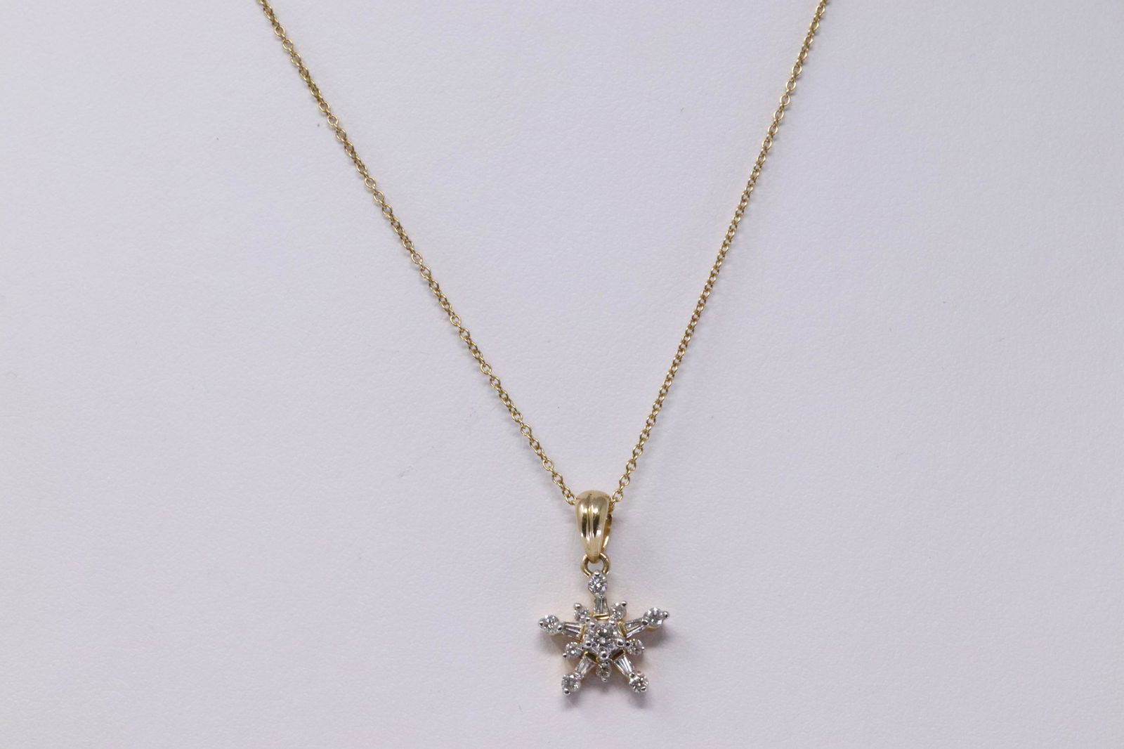 14KT Diamond Star Pendant (1 of 5)