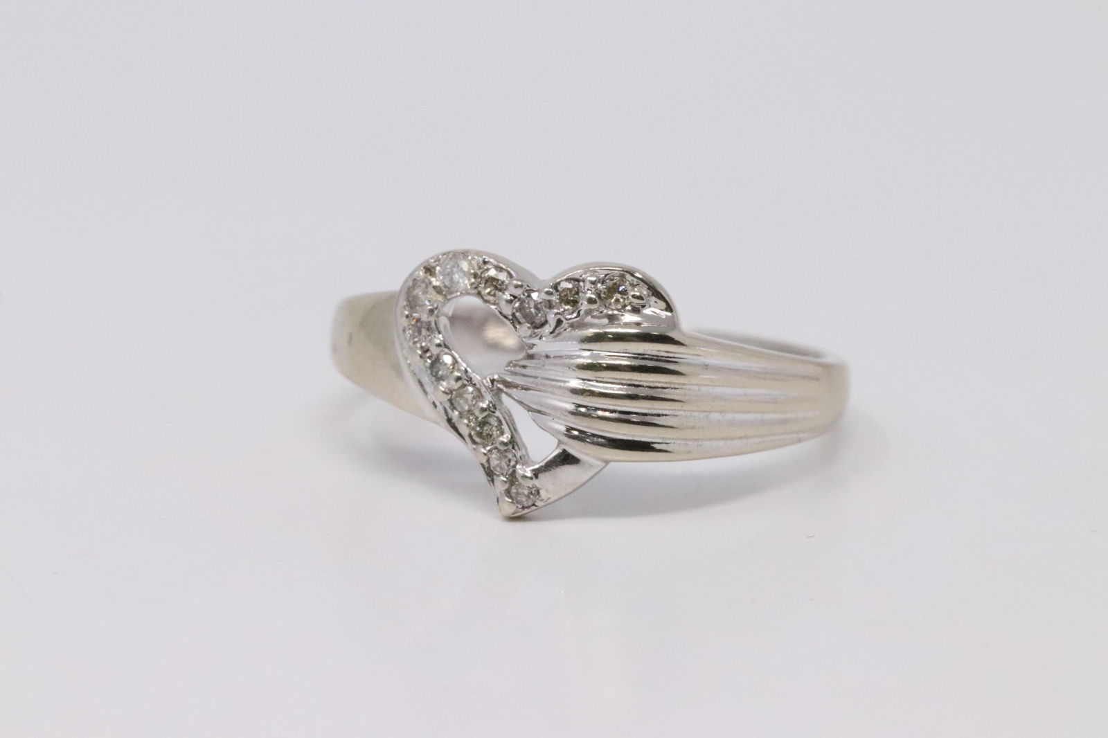 14Kt White Gold Heart Diamond Ring. (1 of 4)
