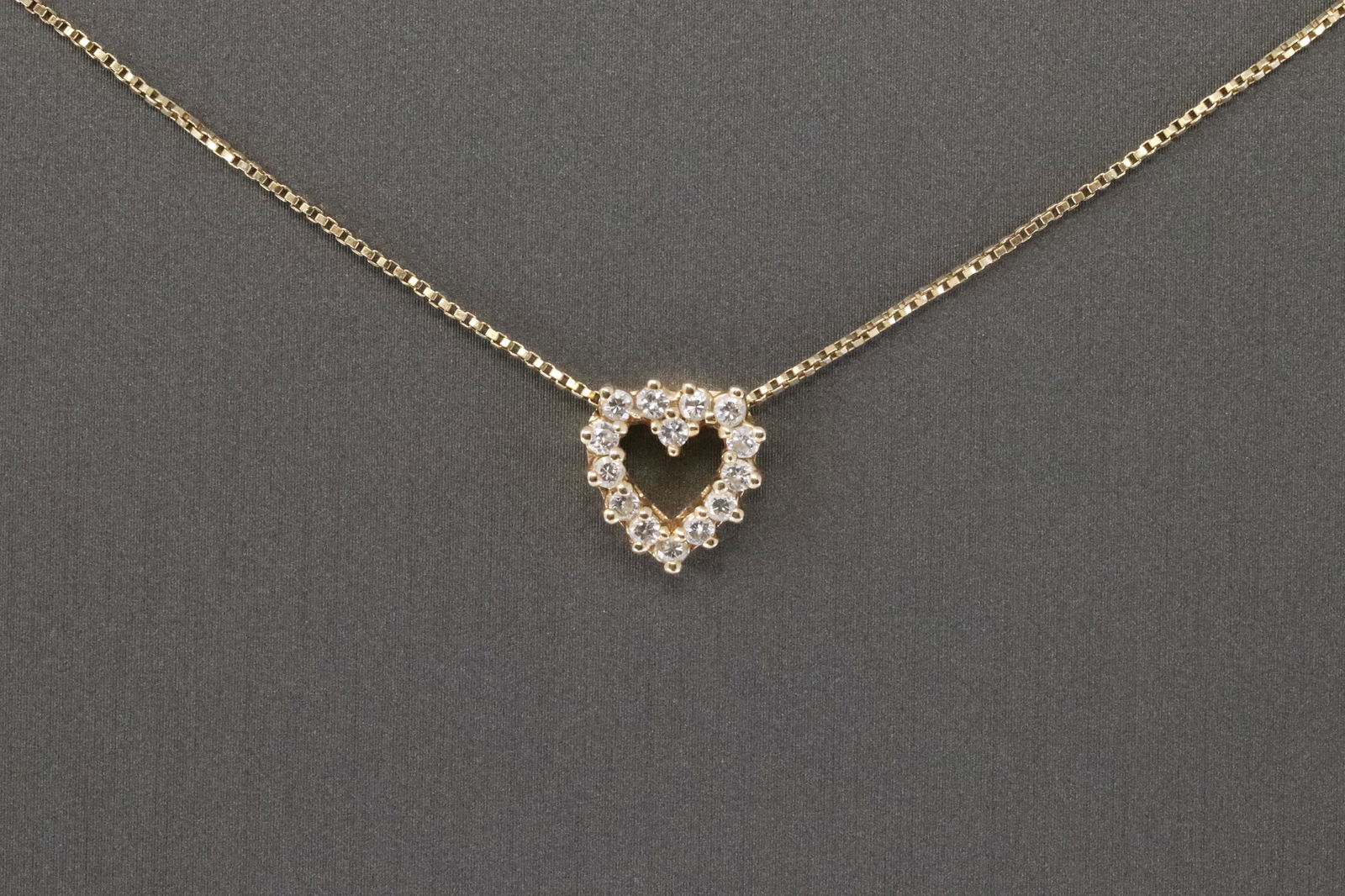 14k Diamond Heart Pendant. (1 of 4)