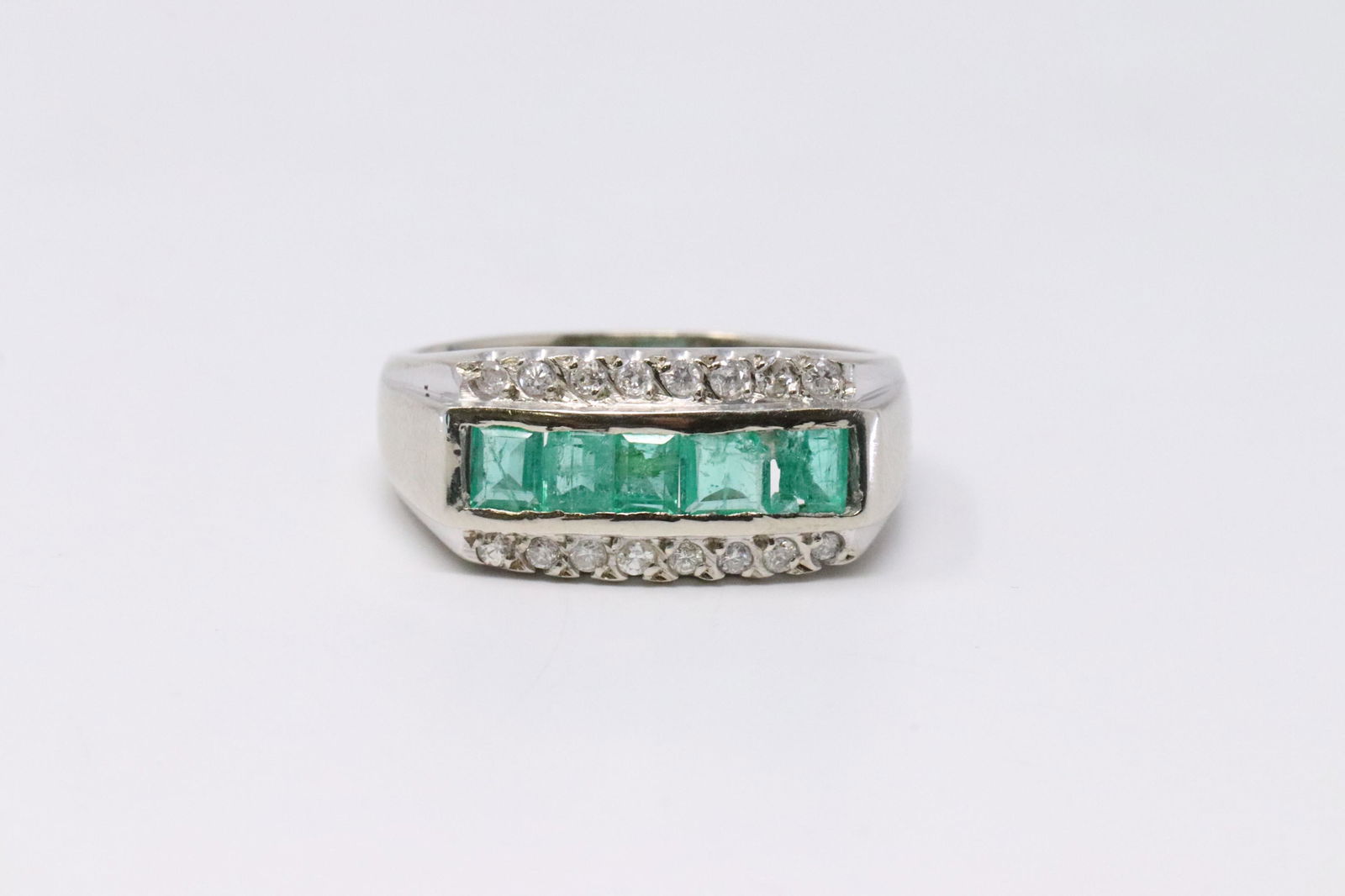 14KT Lady's White Gold Diamond | Emerald Ring. (1 of 3)
