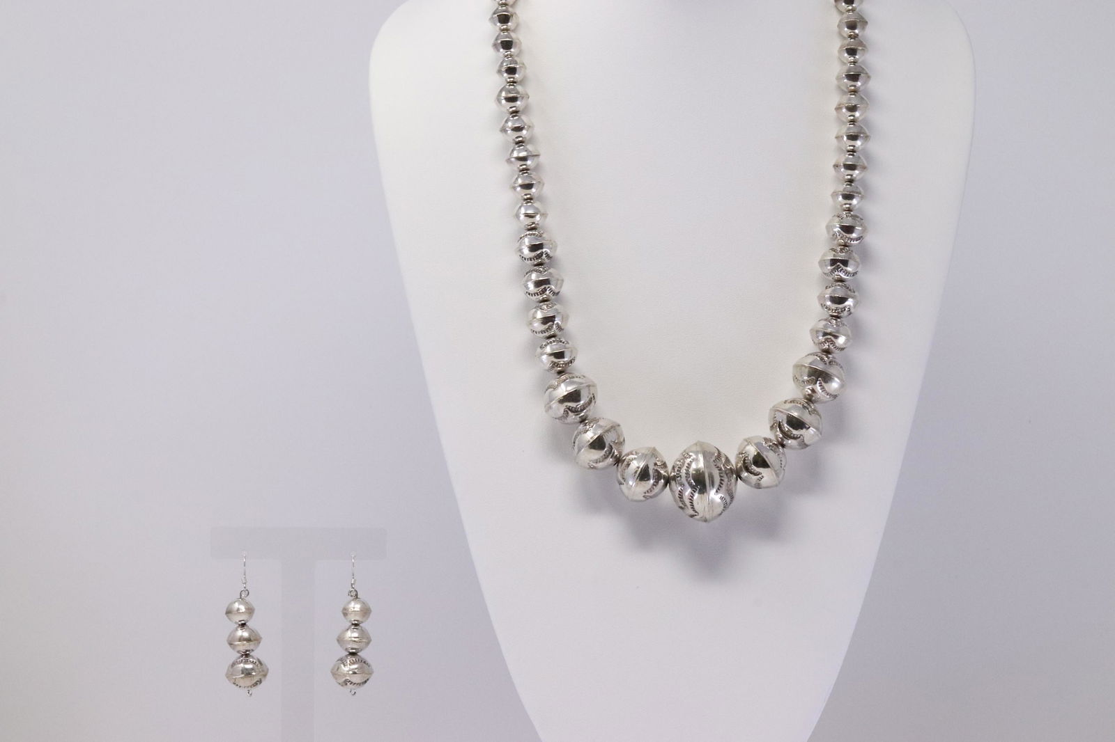 Native America Navajo Handmade Sterling Silver Beads (1 of 7)