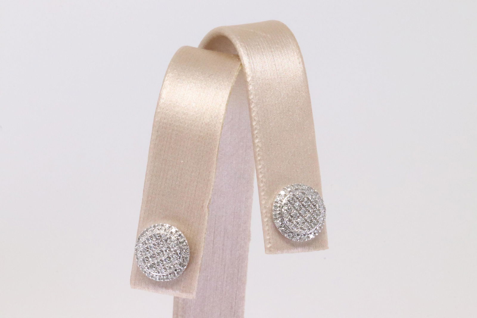 14Kt White Gold Diamond Stud Earring. (1 of 4)