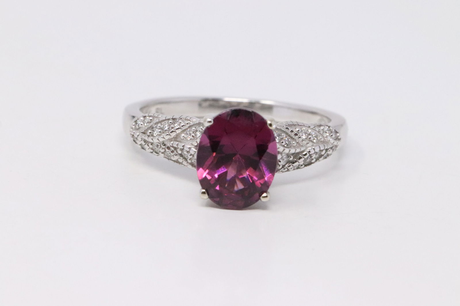 14KT Ladies White Gold Diamond / Tuormaline Ring. (1 of 5)