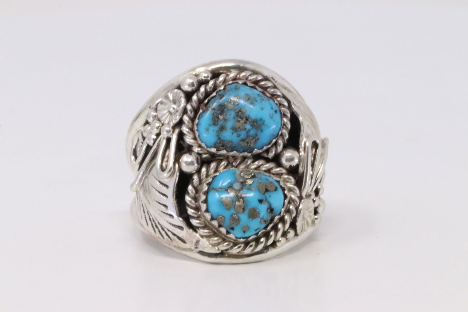 Native America Handmade Navajo Sterling Silver (1 of 4)