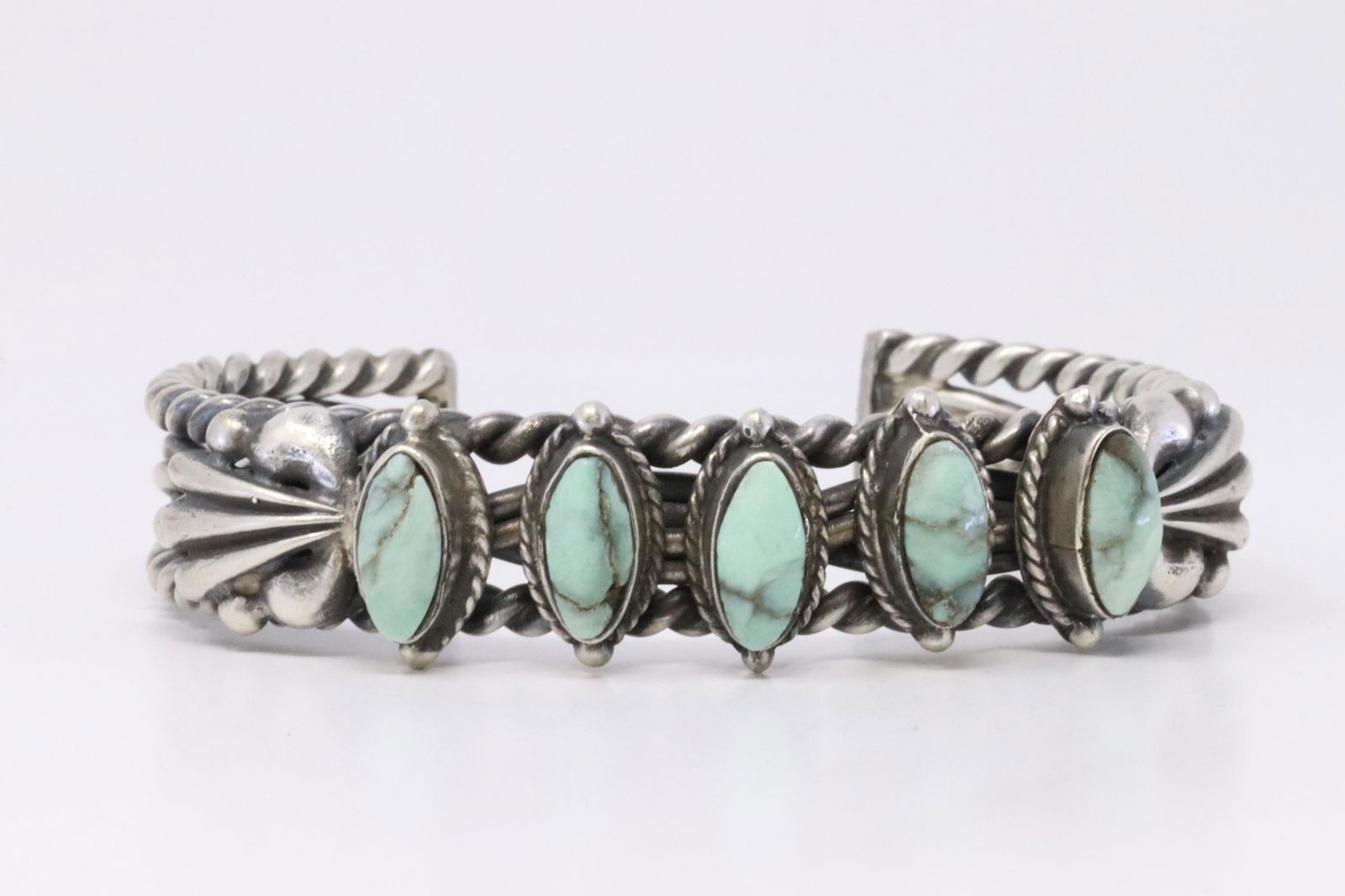 Native America Navajo Handmade Sterling Silver (1 of 4)