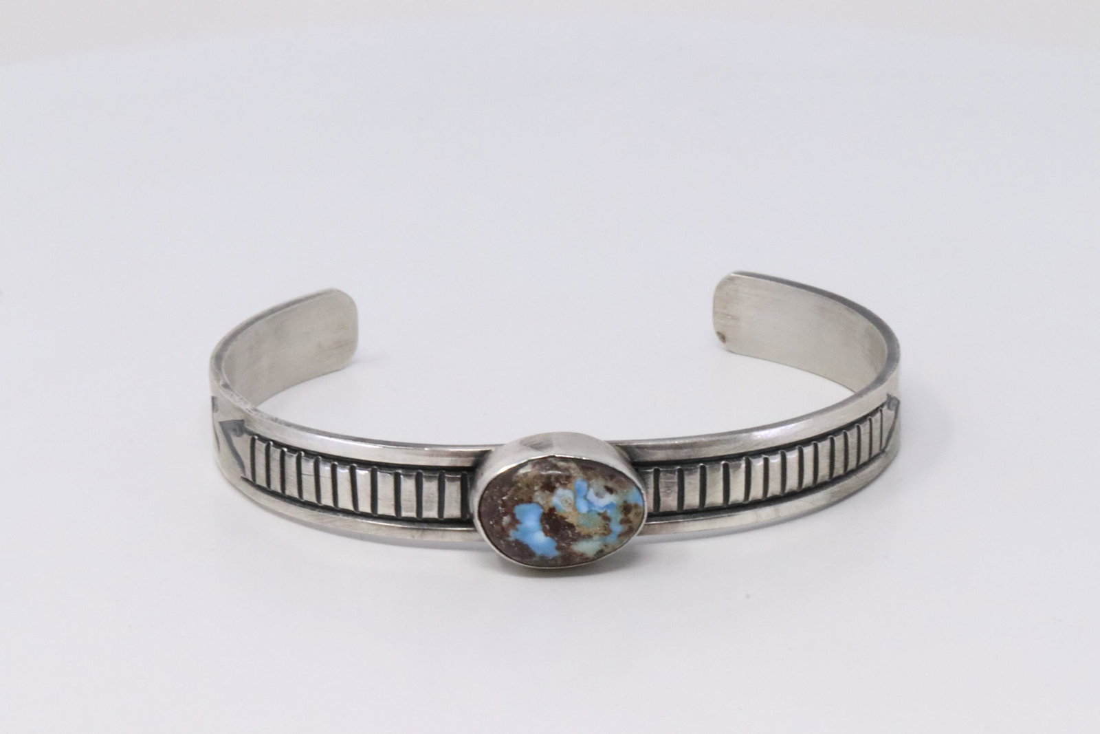 Native America Navajo Handmade Sterling Silver Golden: This is a Native America Navajo Handmade Sterling Silver Golden Hill Turquoise Bracelet By Rick Enriquez.