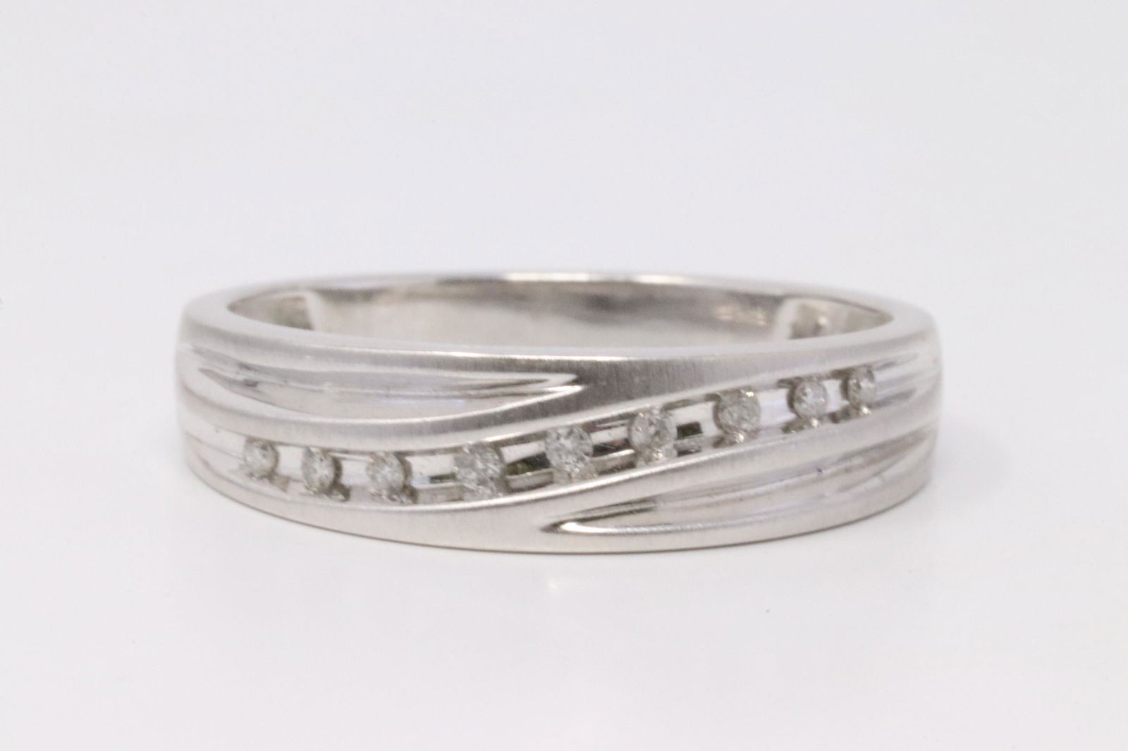 14kt White Gold Men's Diamond ring (1 of 4)