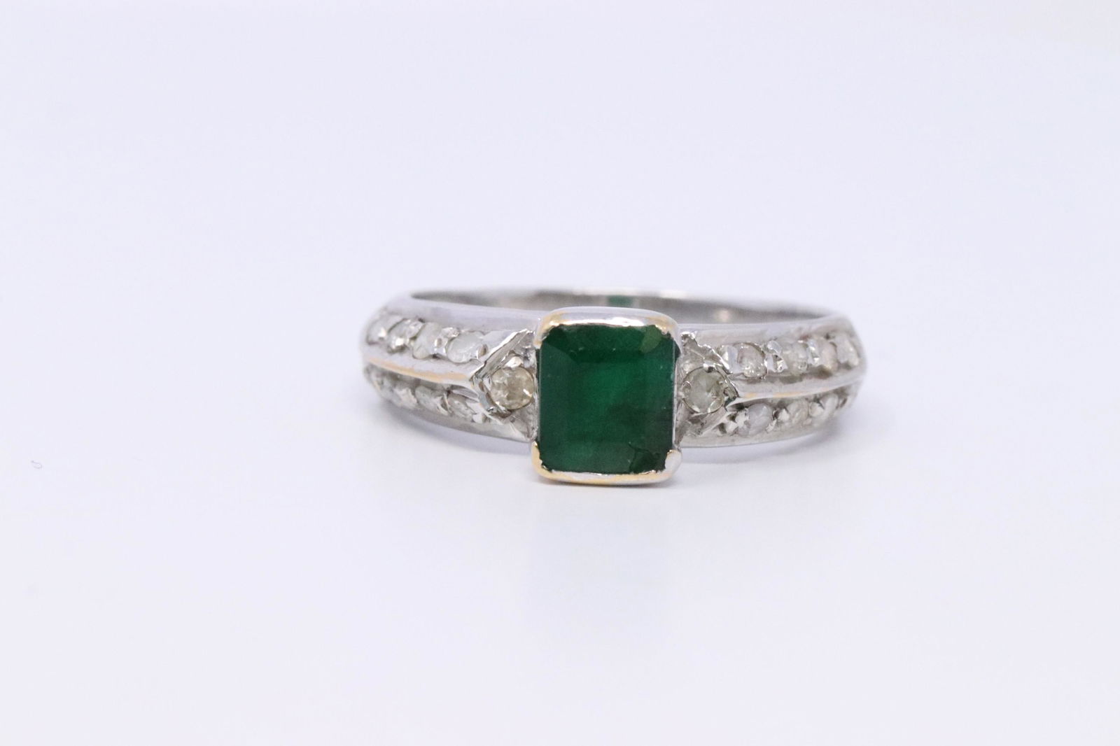 18Kt Art Deco Diamond- Emerald Ring (1 of 4)