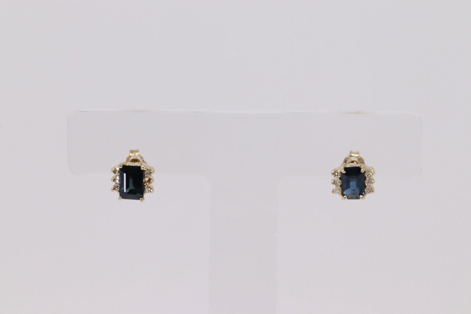 14Kt Yellow Gold Sapphire & Diamond Earring's. (1 of 4)