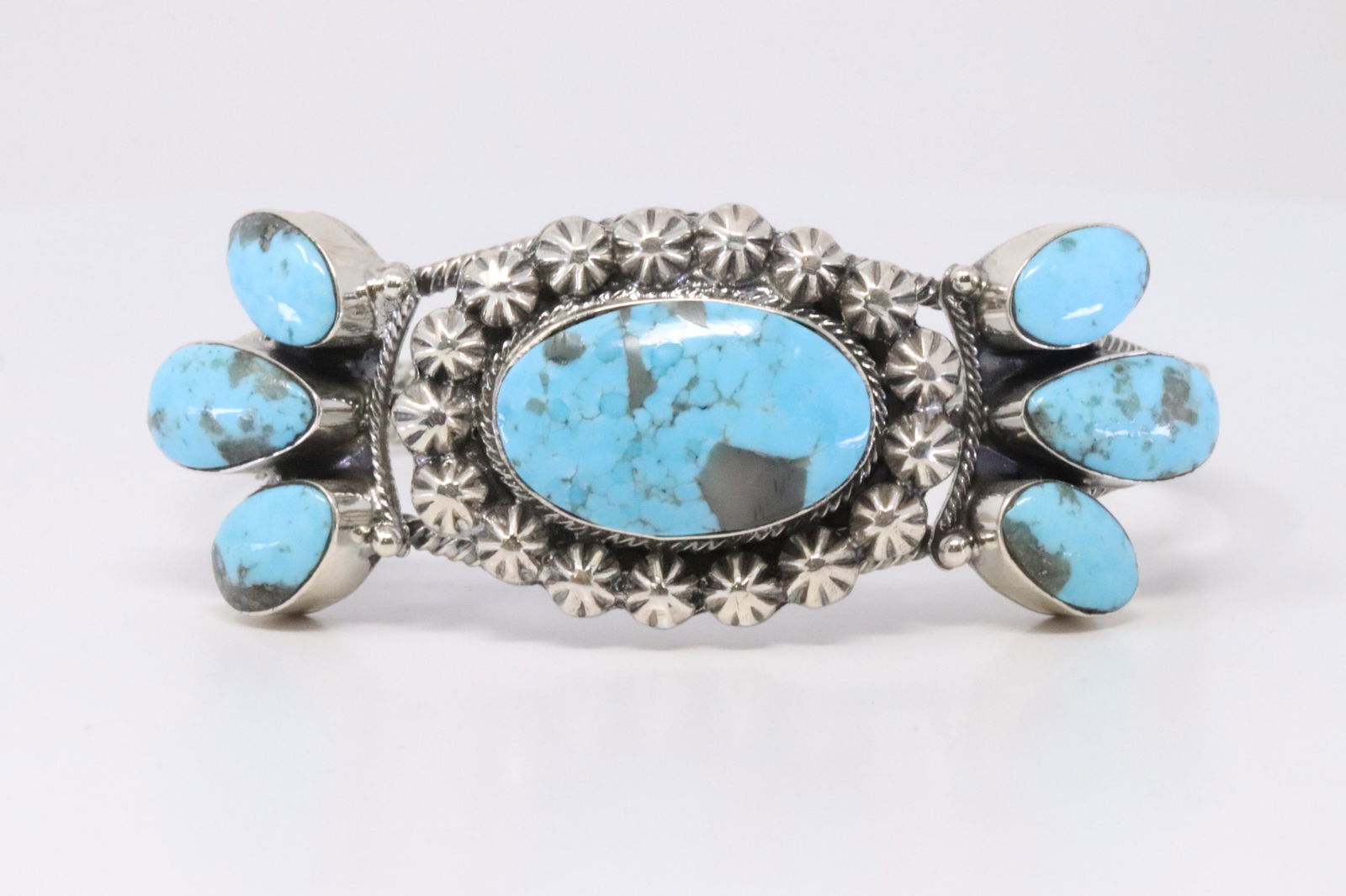 Native American Navajo Handmade Sterling Silver (1 of 4)