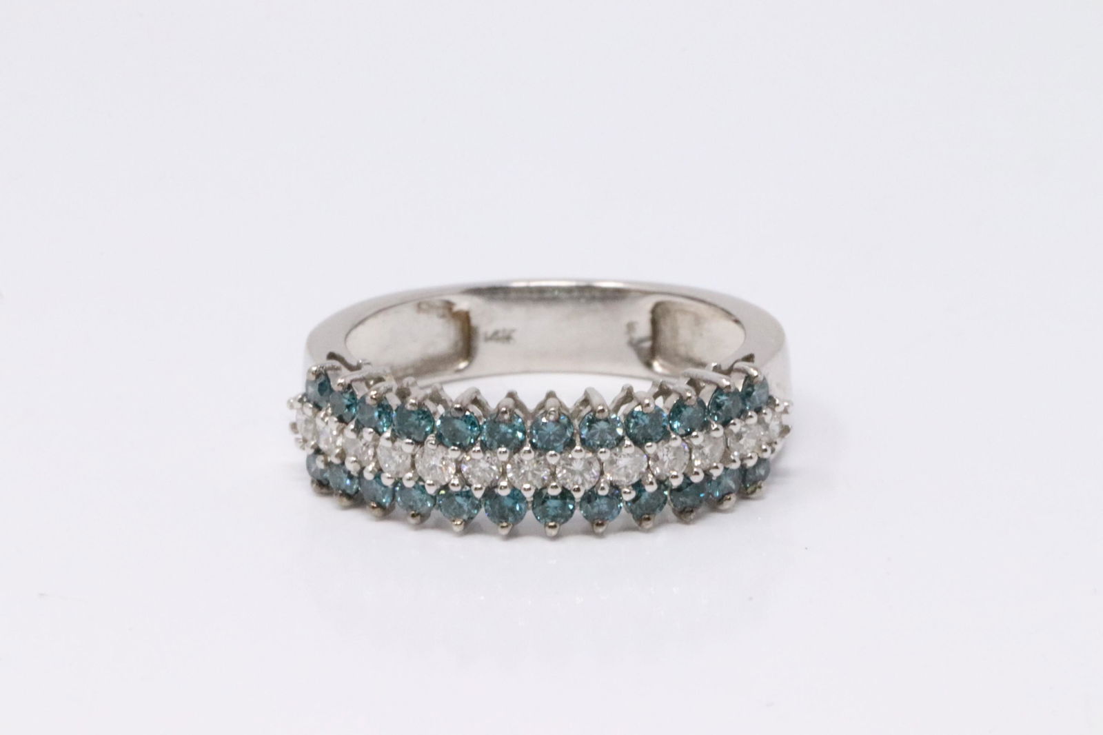 14Kt White Gold Diamond Ring. (1 of 4)