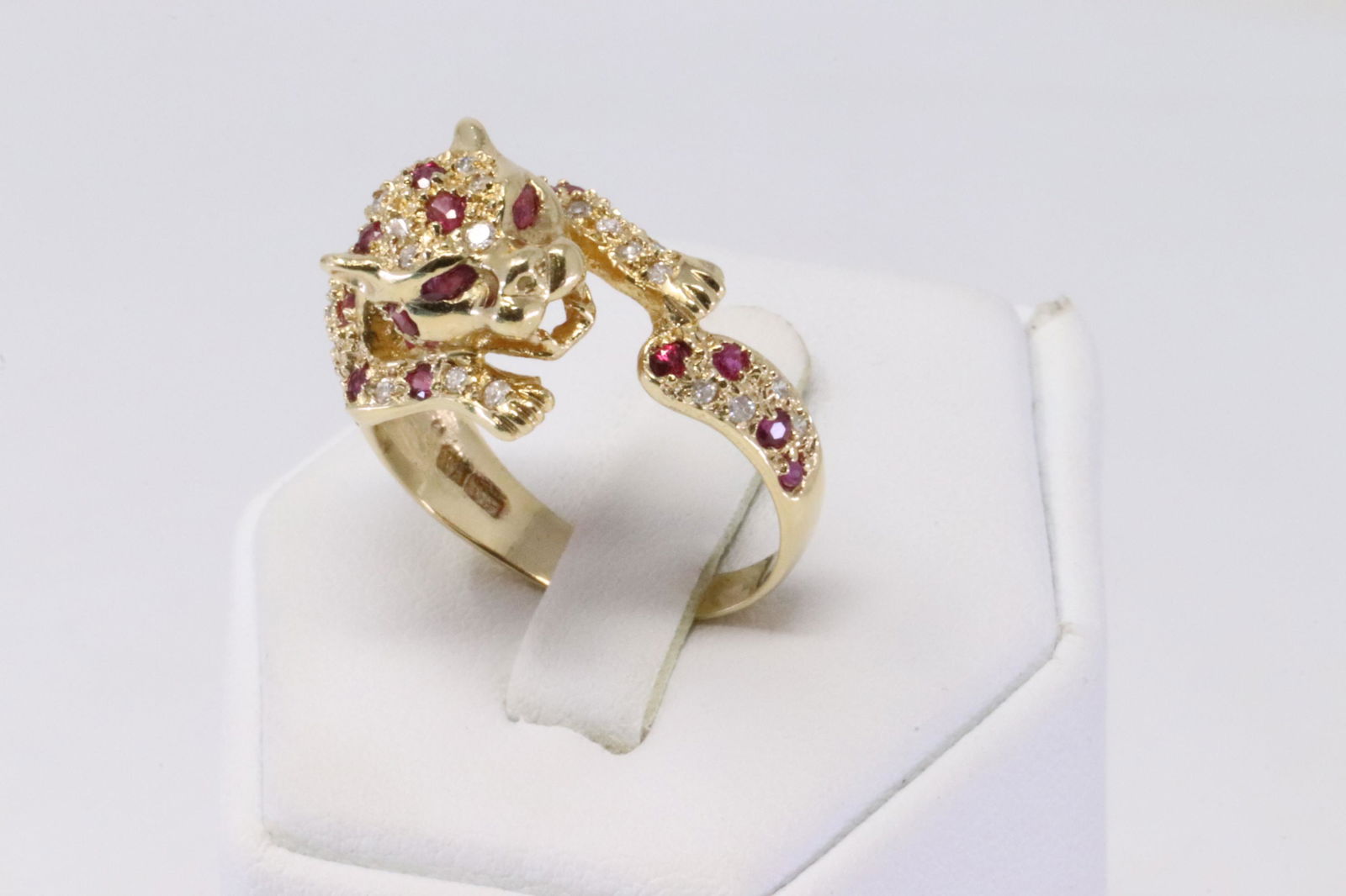 14Kt Diamonds/Ruby Panther (1 of 4)
