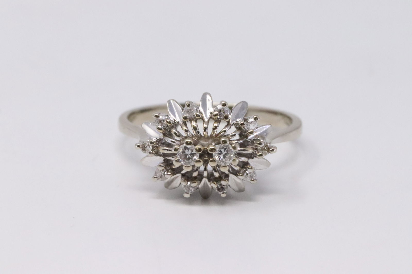 18KT Lady's White Gold Diamond Vintage Ring. (1 of 4)