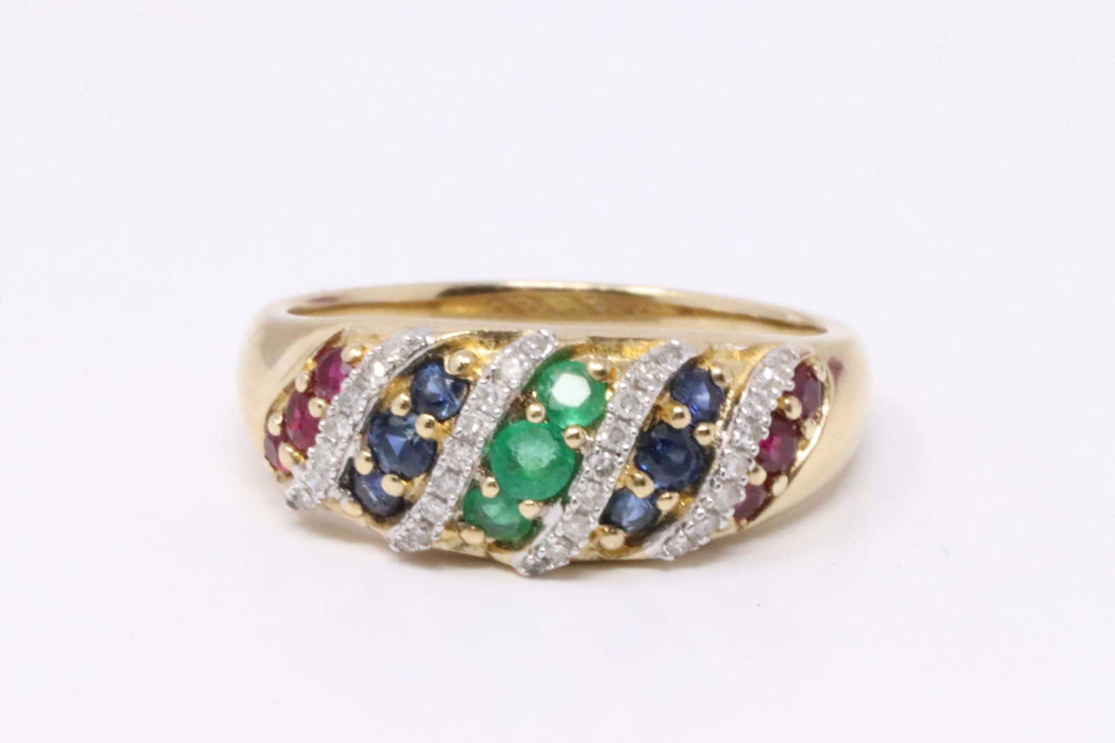 Yellow Gold Multi-Stone Diamond Ring. (1 of 4)