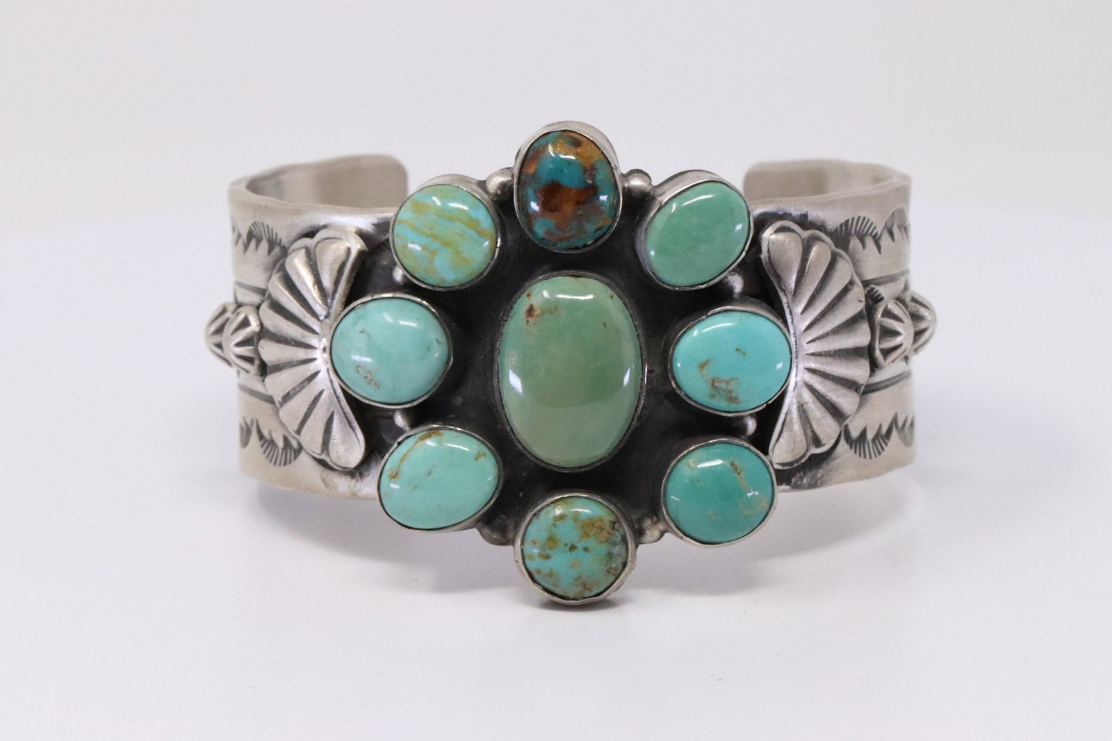 Native America Navajo Handmade Sterling Silver Kingman: This is a Native America Navajo Handmade Sterling Silver Kingman Turquoise Bracelet By Rick Enriquez.