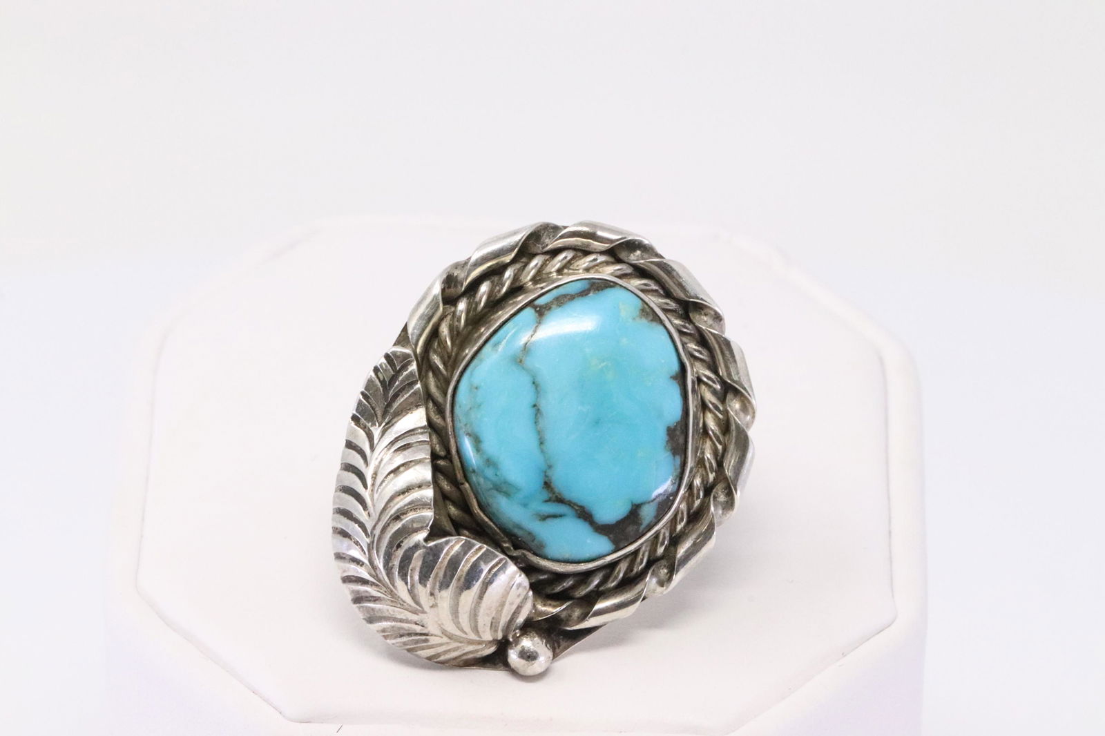 Vintage Pawn Turquoise Ring (1 of 3)