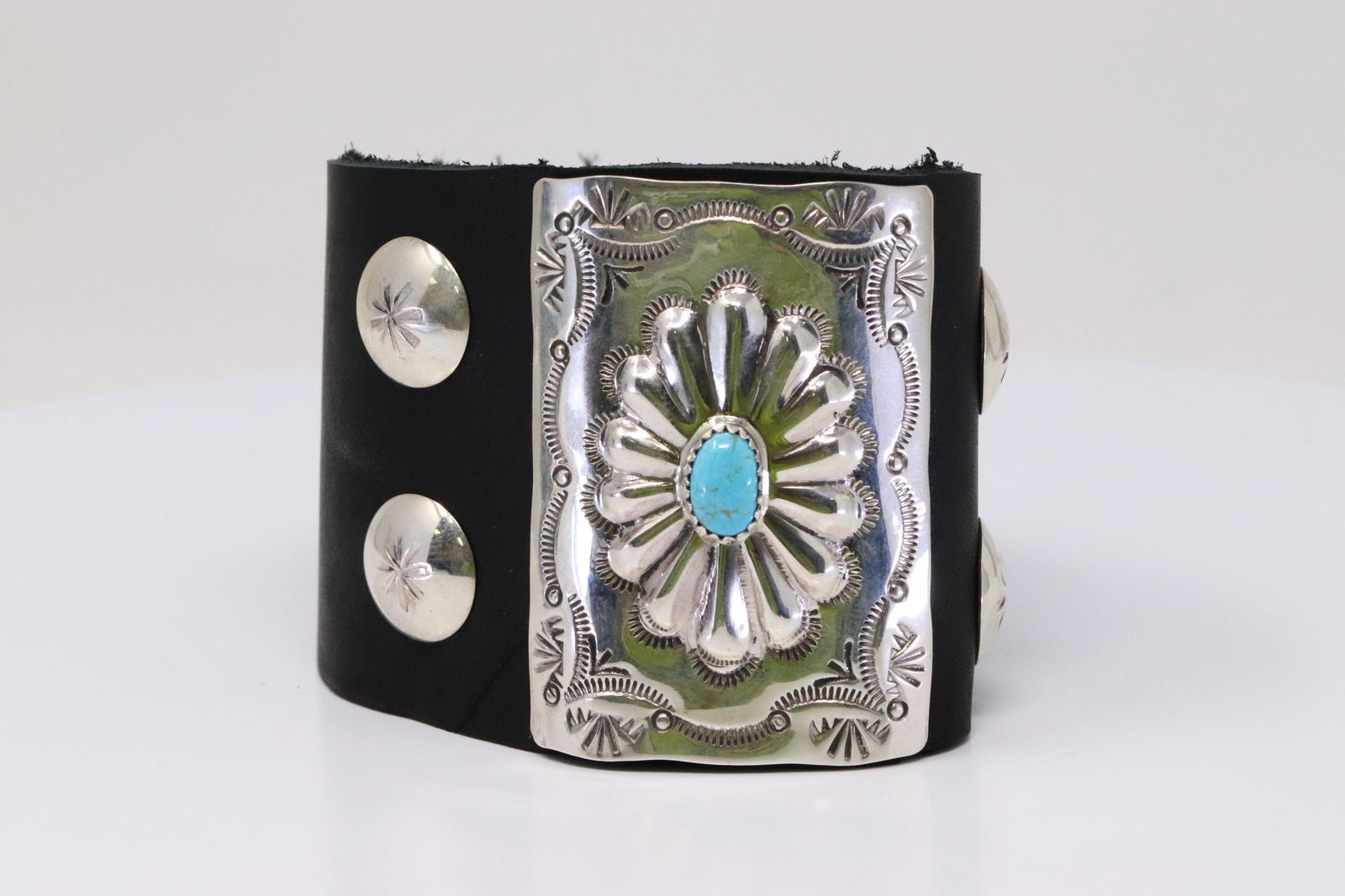 Native America Handmade Navajo Sterling Silver Leather (1 of 4)