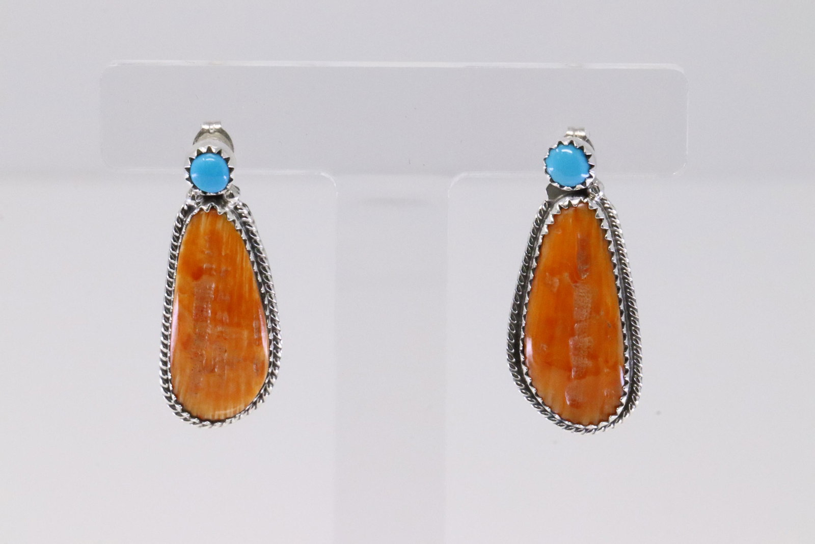 Native American Navajo Handmade Sterling Silver Spiny: This is a Native American Navajo Handmade Sterling Silver Spiny Oyster / Turquoise Earring's By Gary Shorty.